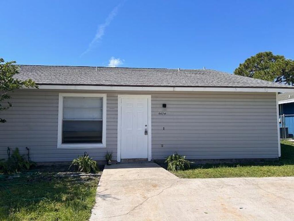 Photo of 4474 SE Village Road, Stuart, FL 34997 (MLS # R10991629)