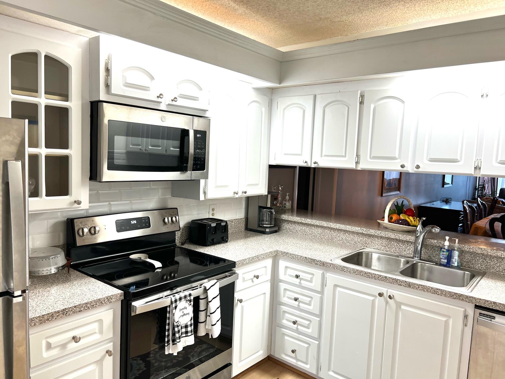 WHITEHALL CONDO OF THE LA - Residential Lease