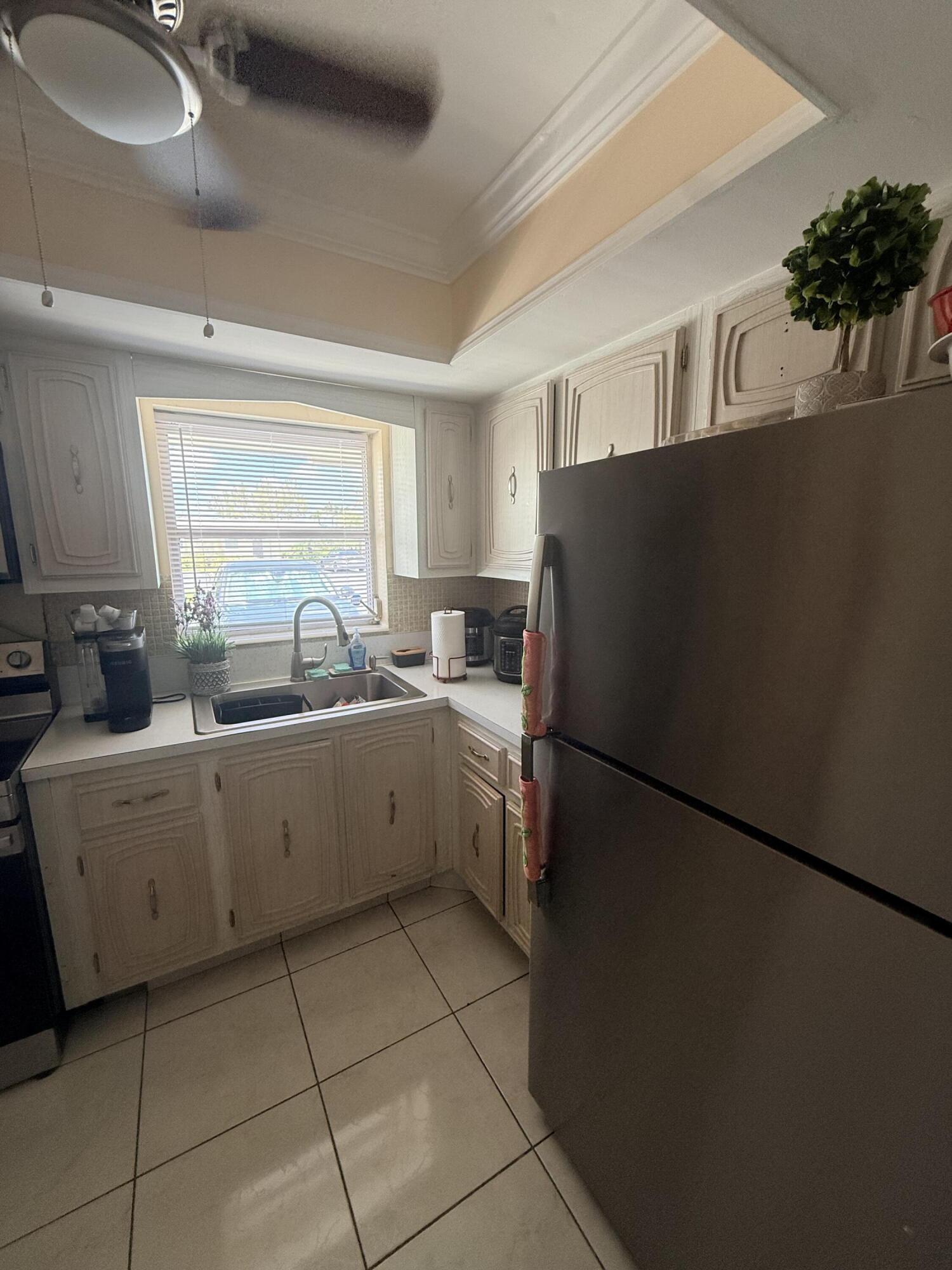 2737 E Emory Dr Drive E C