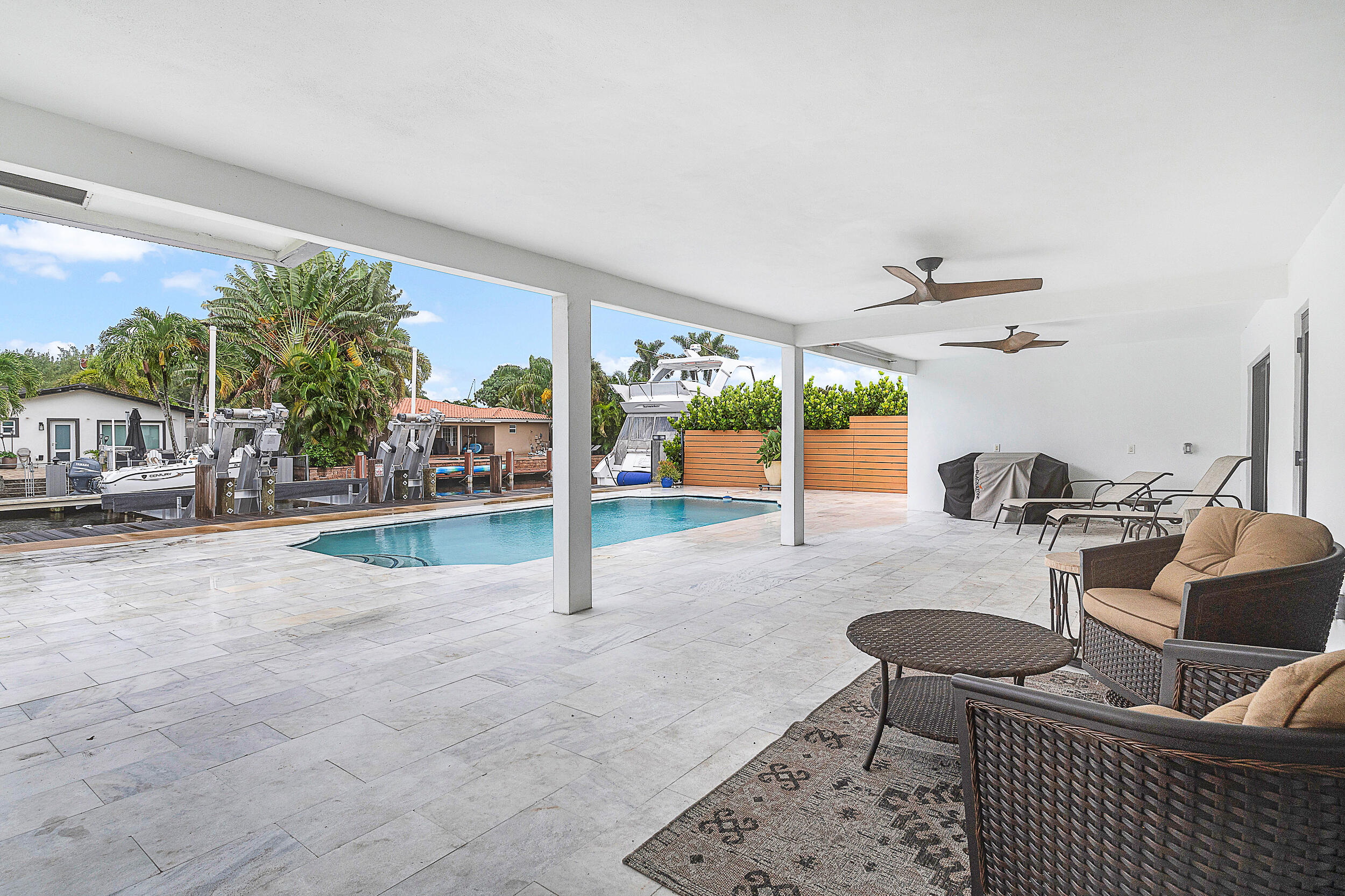 Country Club Isles - Residential