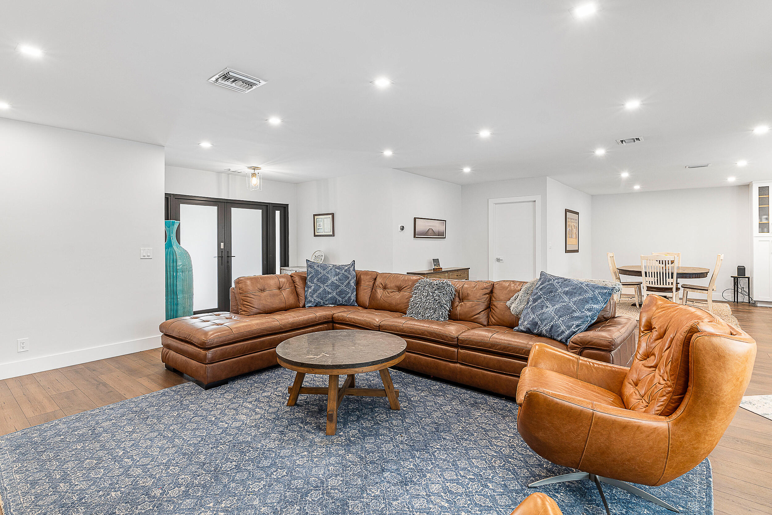 Country Club Isles - Residential