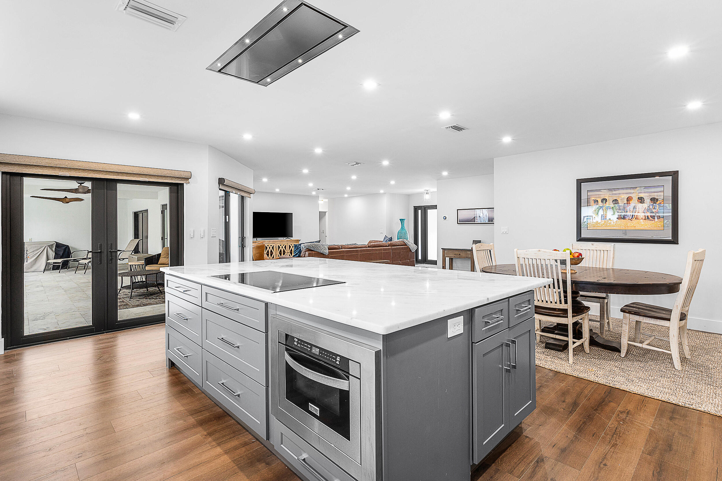 Country Club Isles - Residential