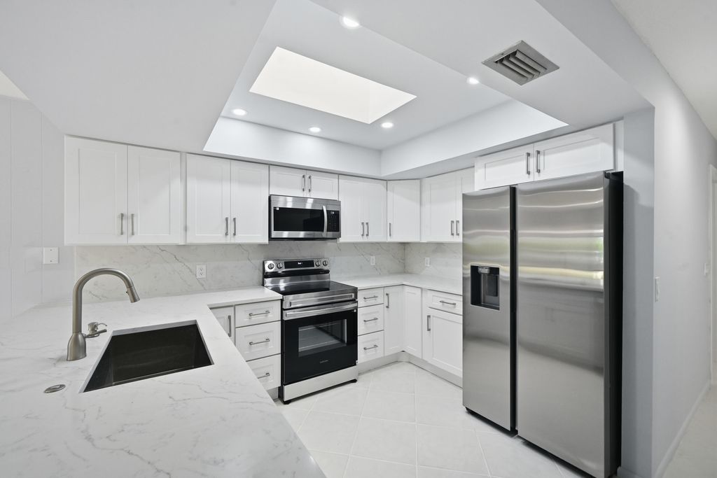 Photo of 5935 Glenbrook Drive, Boca Raton, FL 33433 (MLS # B26002194)