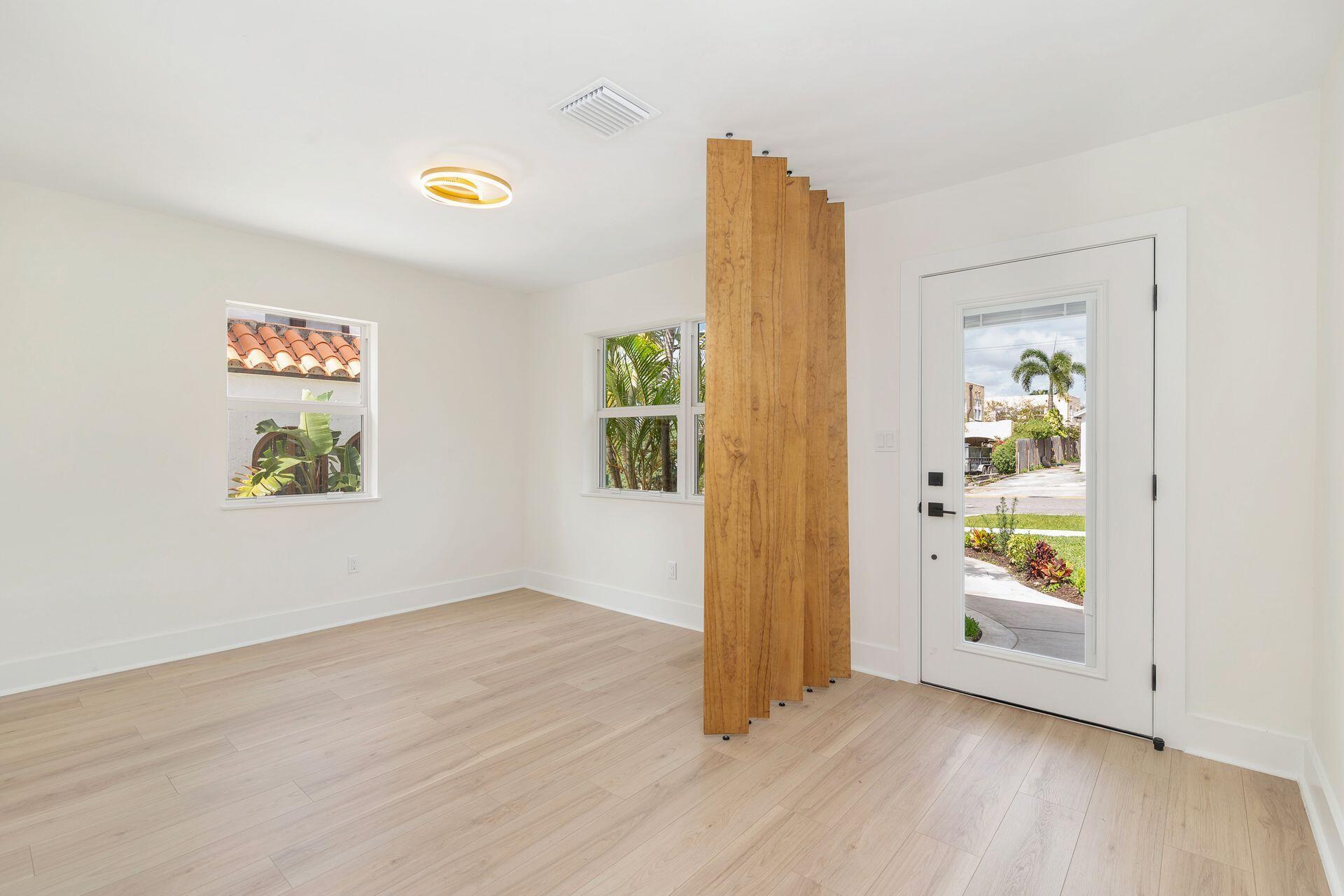 732 Flamingo Drive