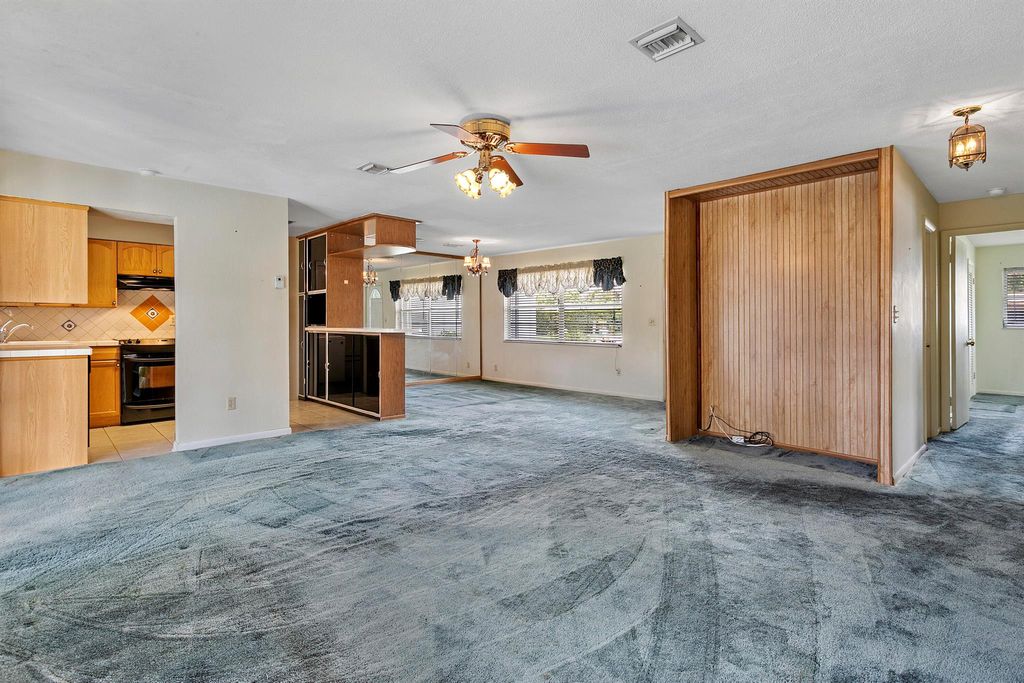 Photo of 328 Balsam Street, Palm Beach Gardens, FL 33410 (MLS # R11104339)