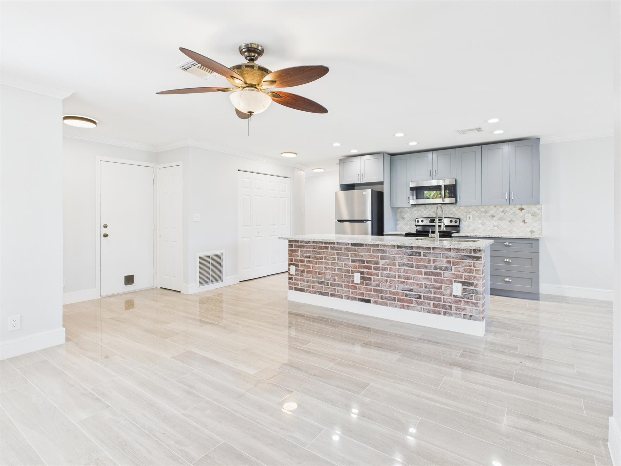 1014 Fosters Mill Road