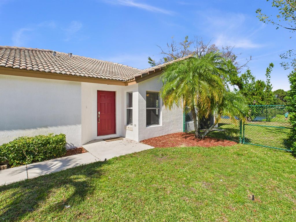 Photo of 1014 Fosters Mill Road, Boynton Beach, FL 33436 (MLS # R11084958)