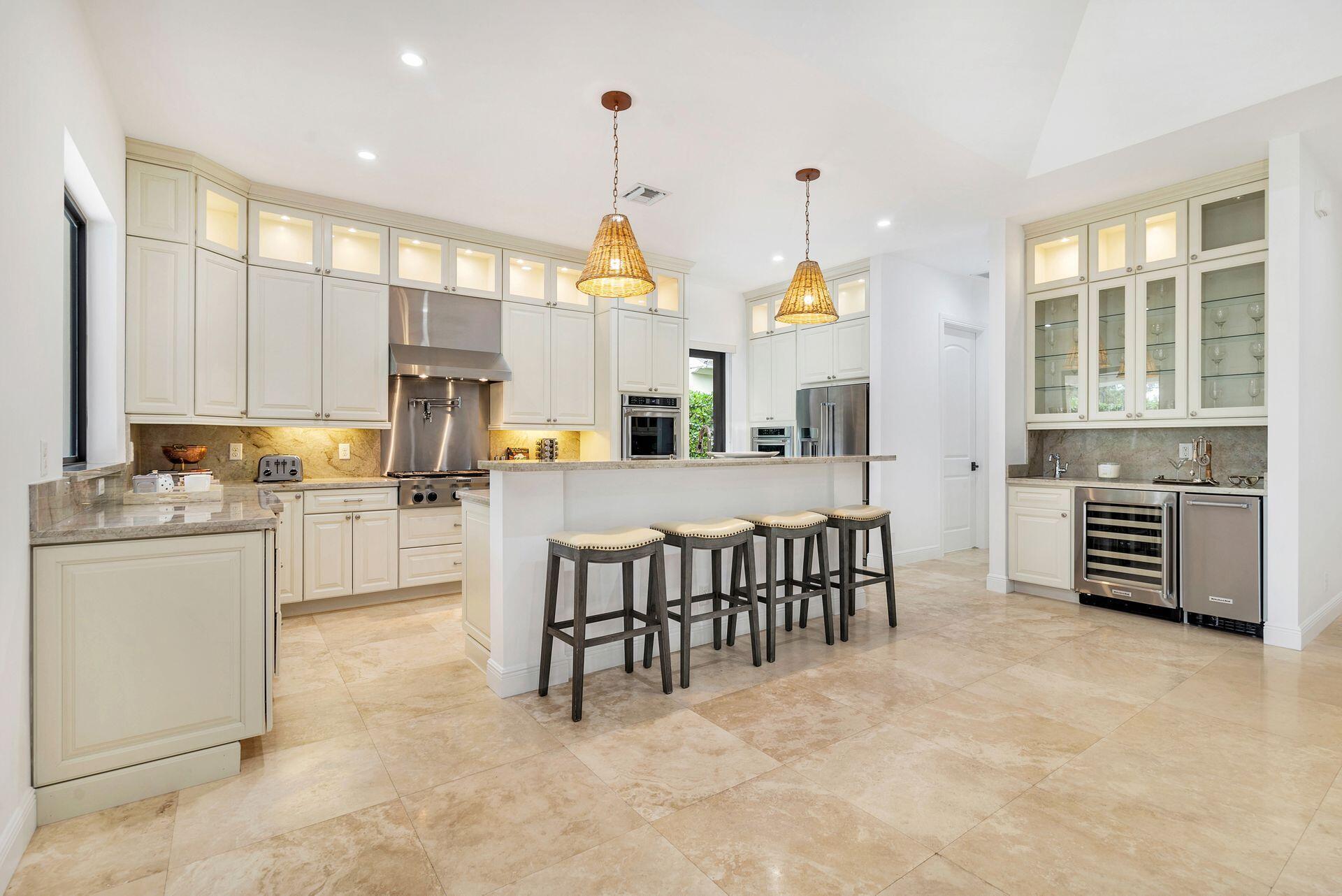 MIRAMAR SHORES - Residential