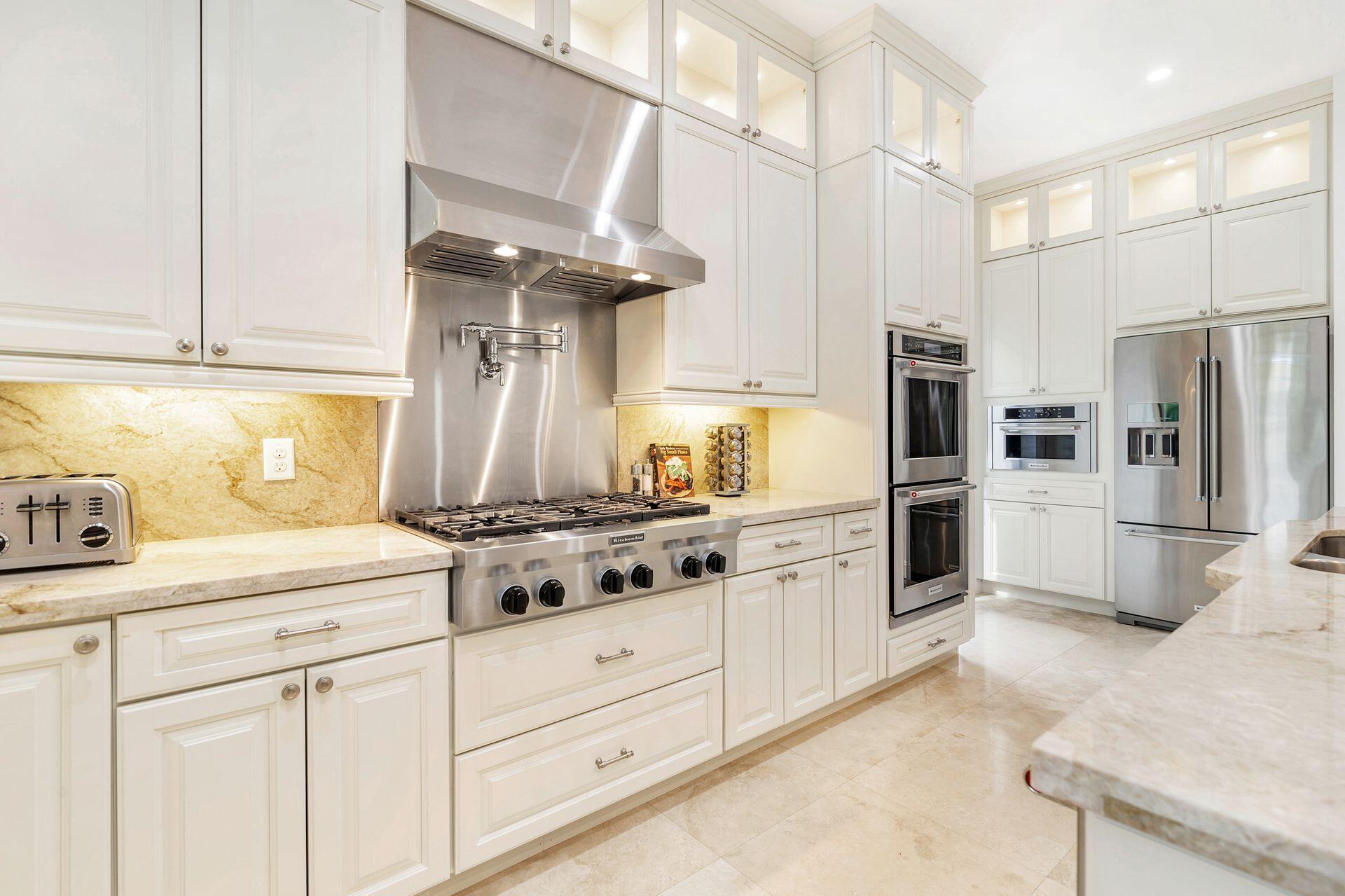 MIRAMAR SHORES - Residential