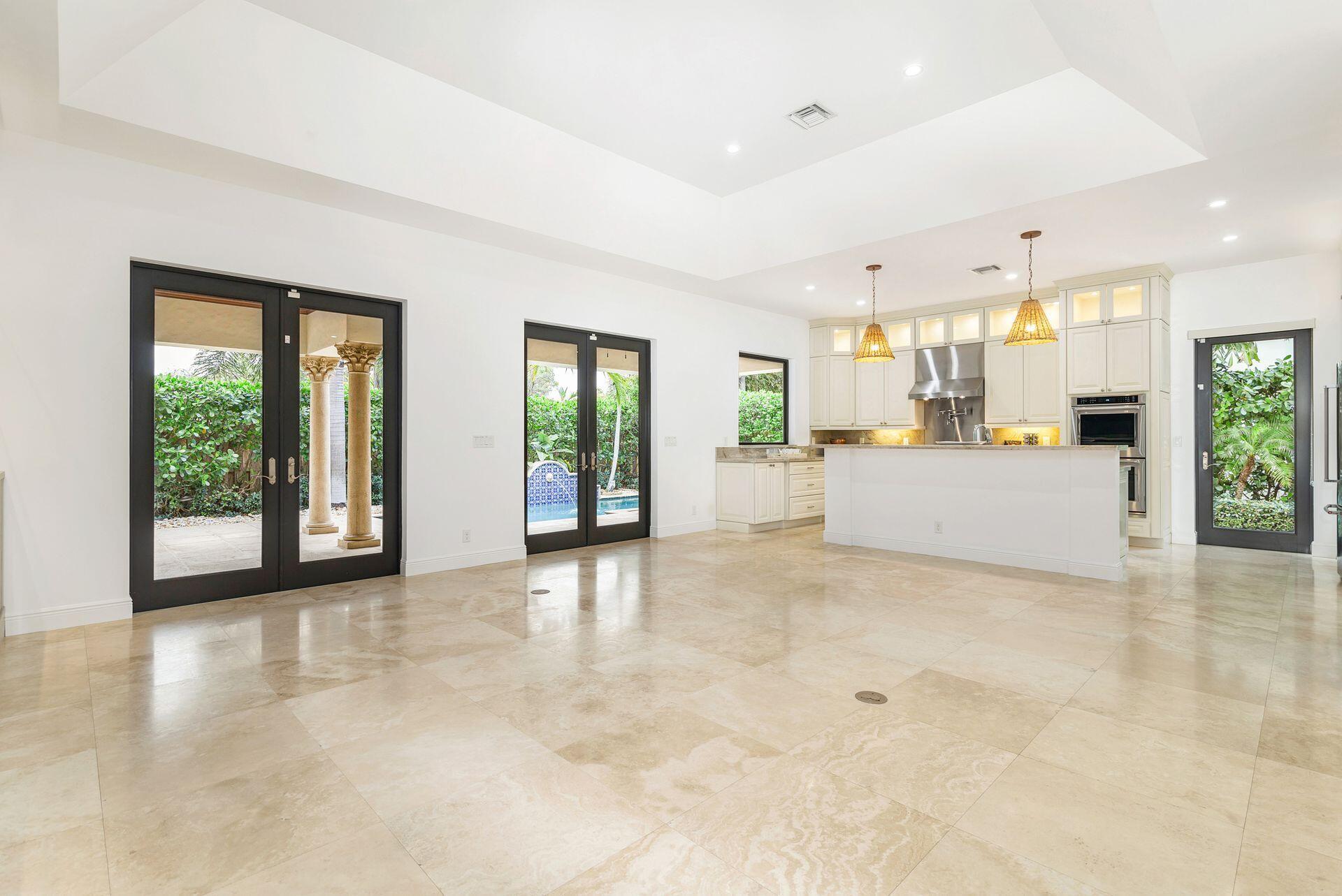 MIRAMAR SHORES - Residential