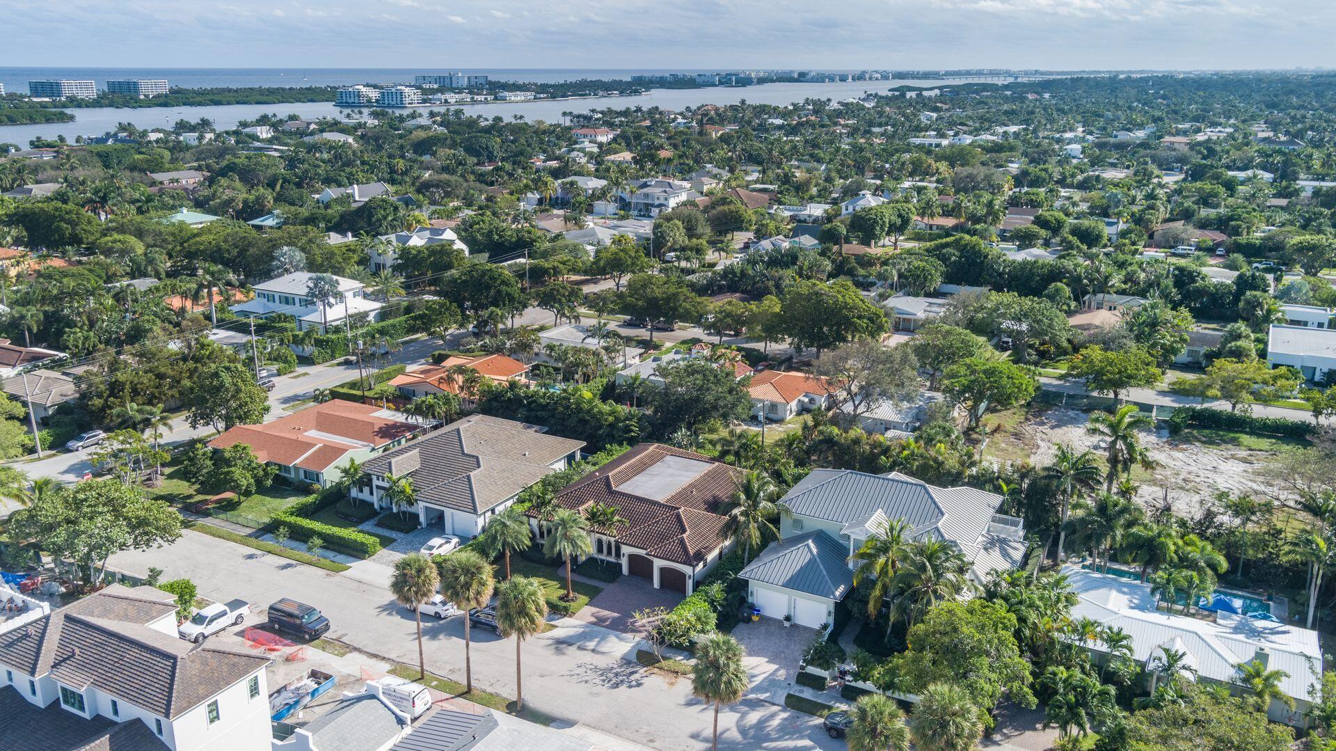 MIRAMAR SHORES - Residential