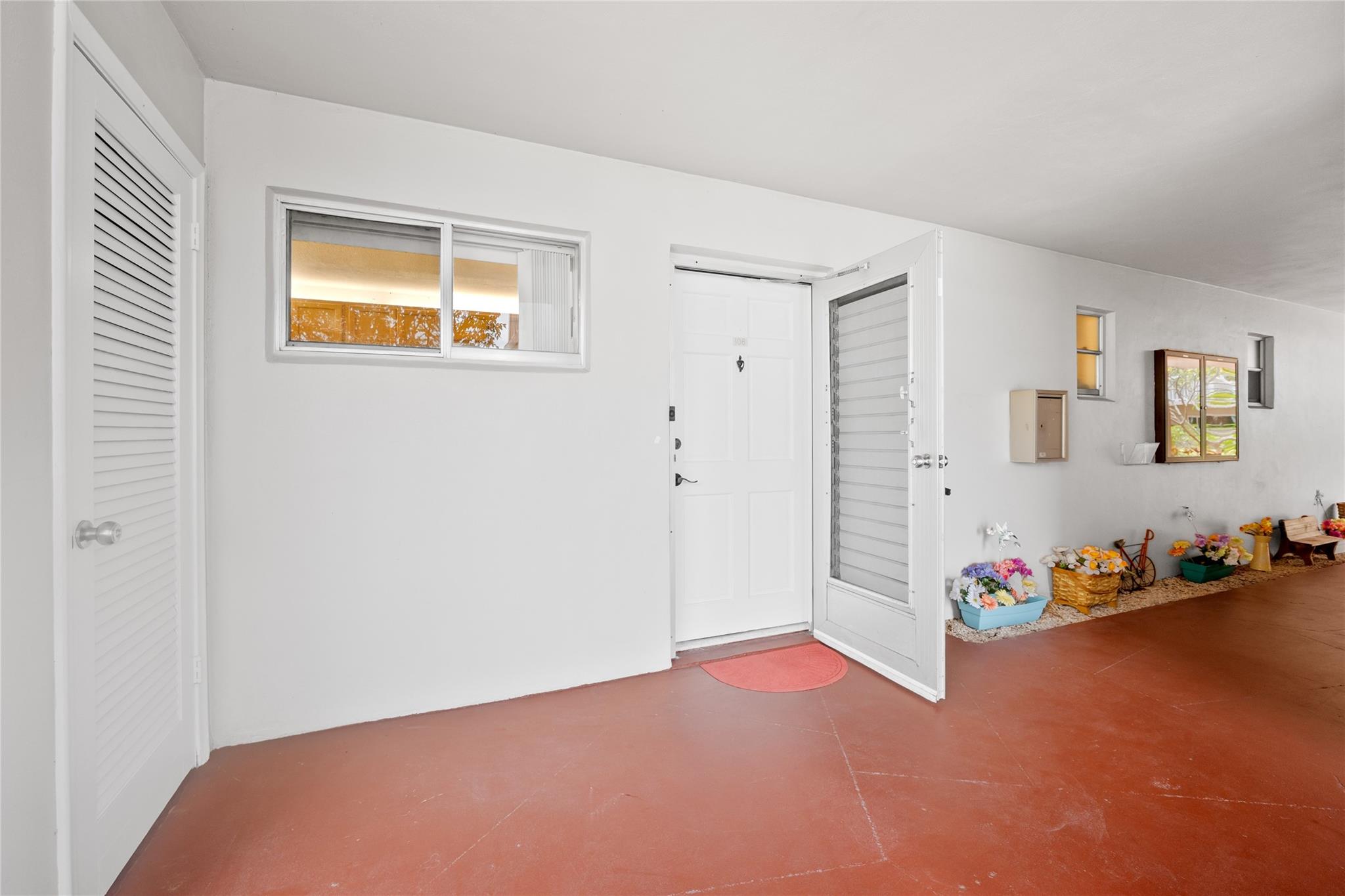 Lake Clarke Gardens Condo - Residential Lease