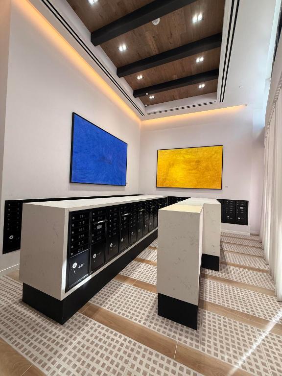 225 N Miami Avenue 3502