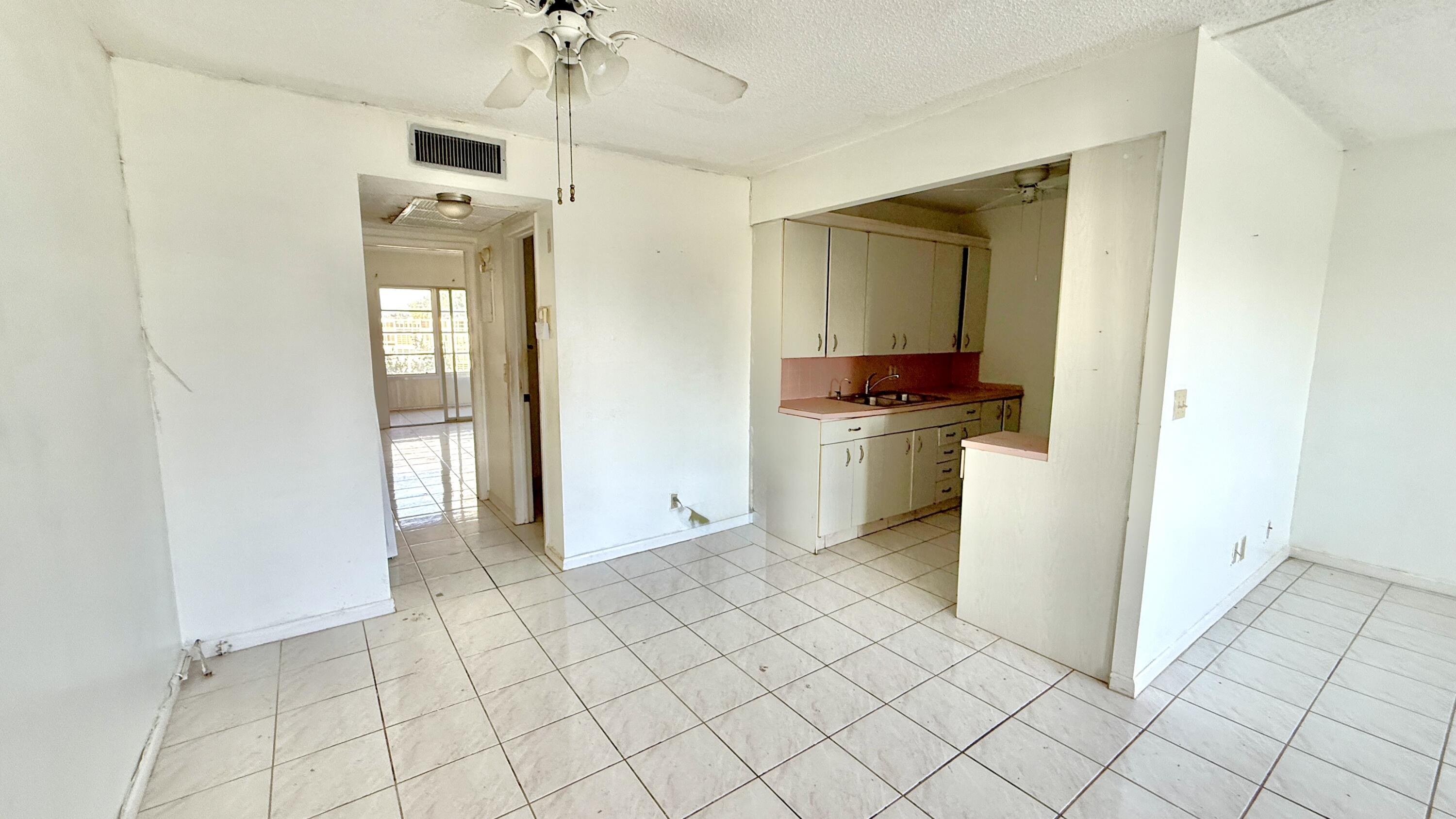 4058 HARWOOD E