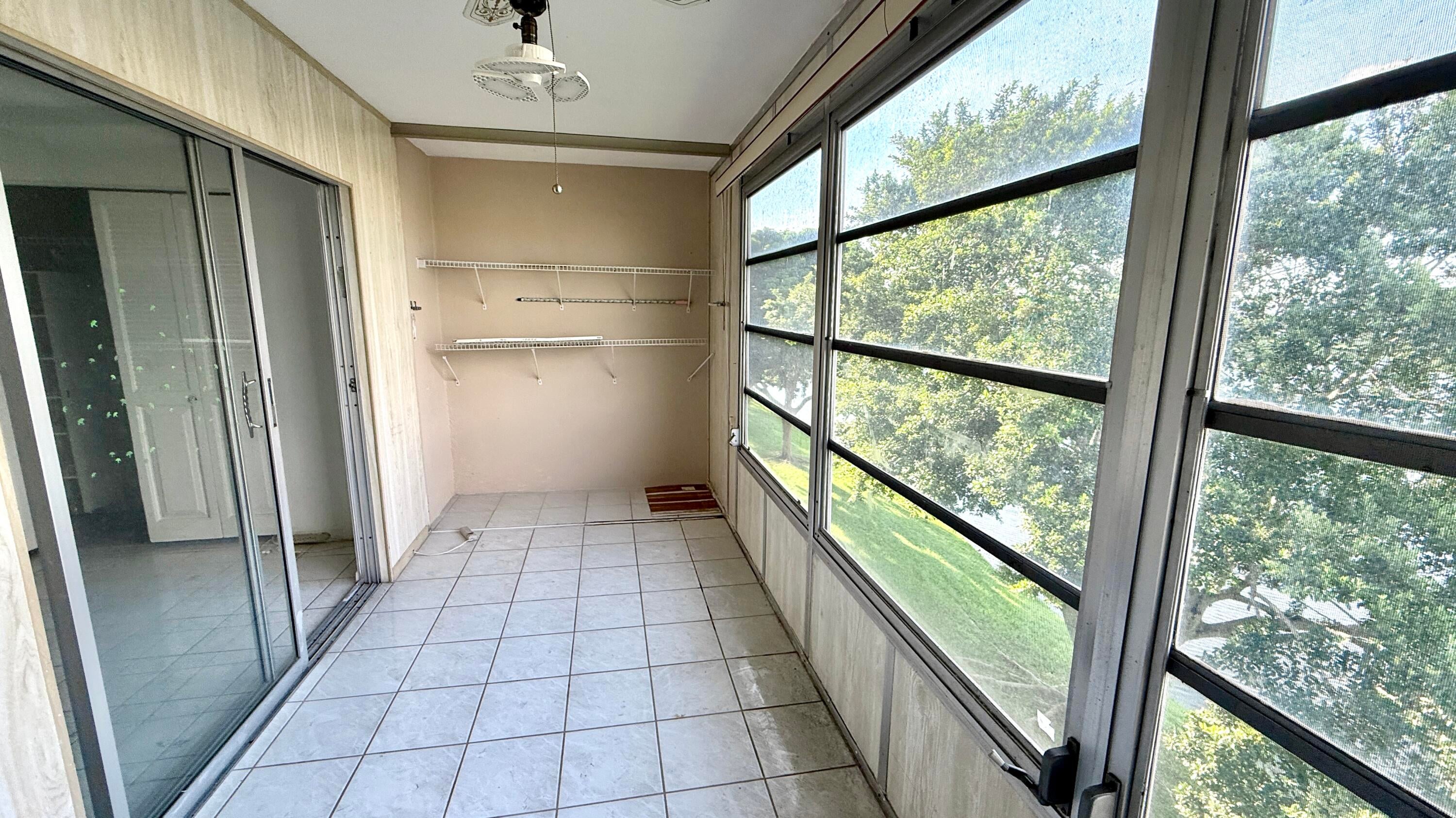 4058 HARWOOD E