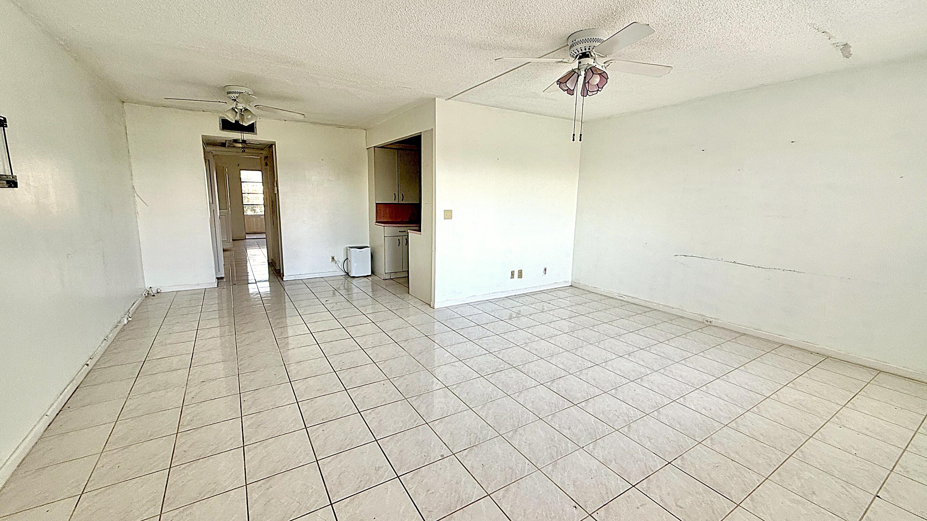 4058 HARWOOD E