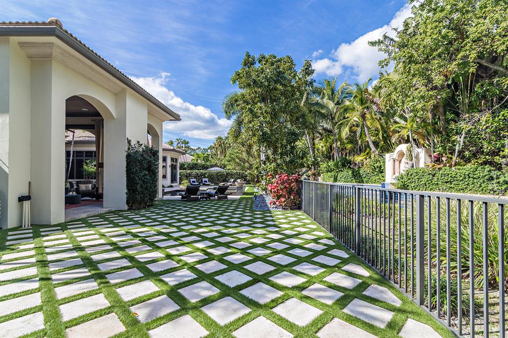 OLD PALM 4 - Residential