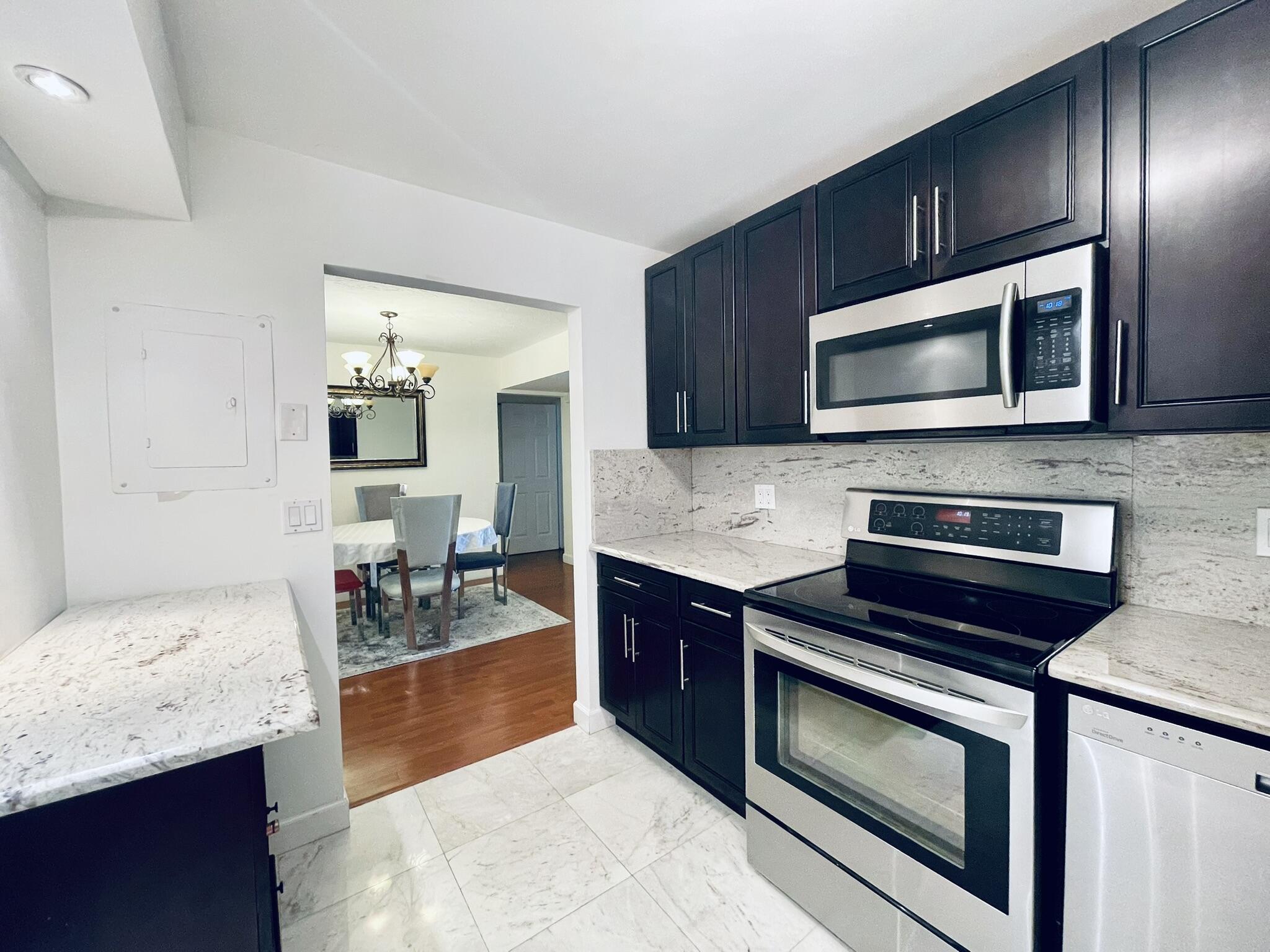 OMEGA CONDO NO 2 - Residential