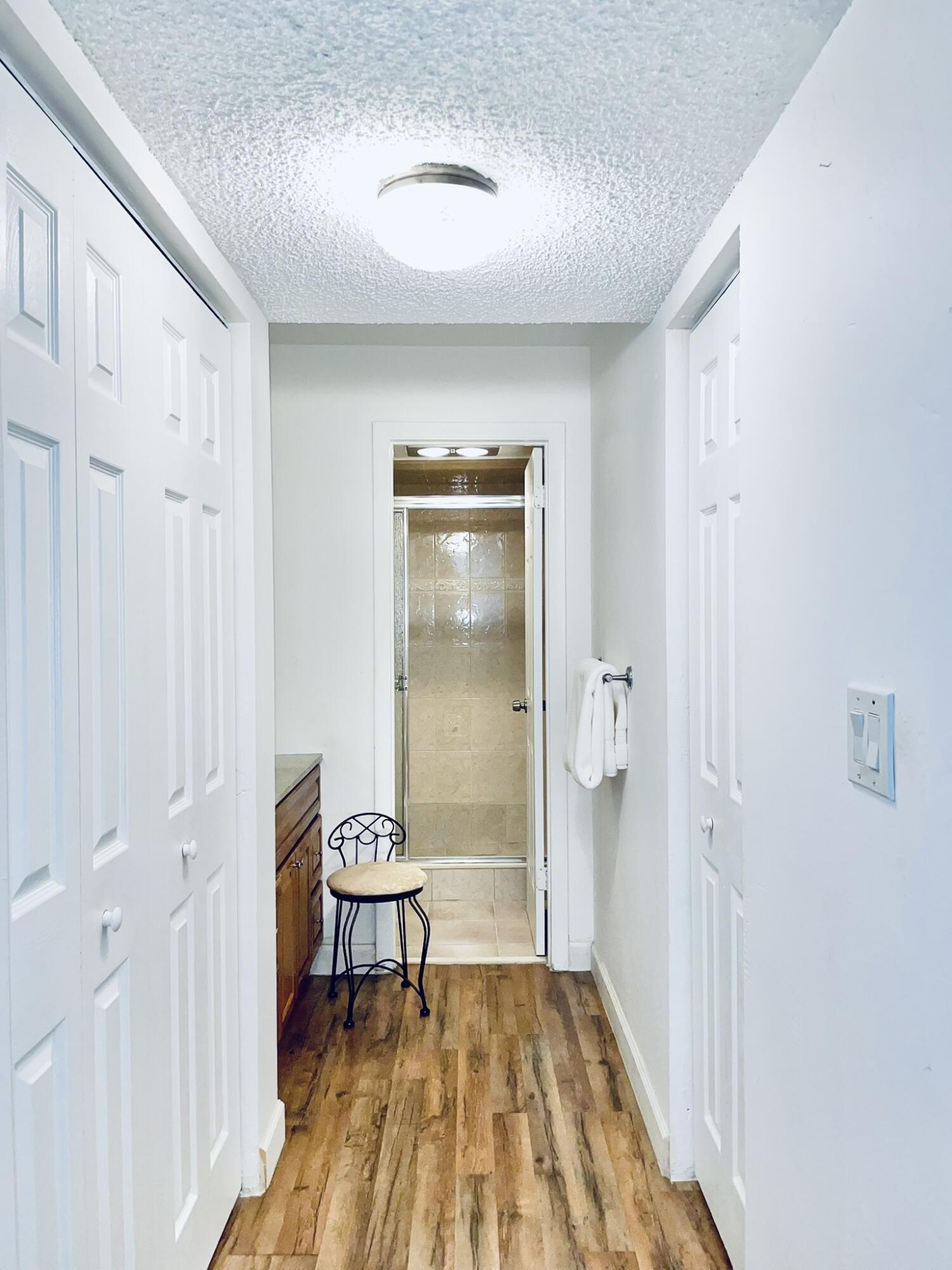 OMEGA CONDO NO 2 - Residential