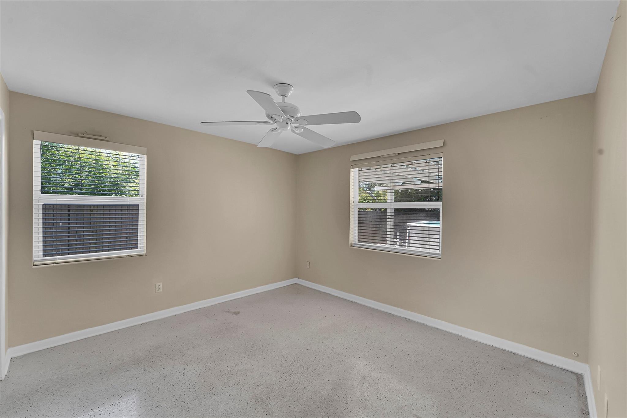 Lake Worth, Florida 33461, United States, 3 Bedrooms Bedrooms, ,2 BathroomsBathrooms,Residential,Pending,209694