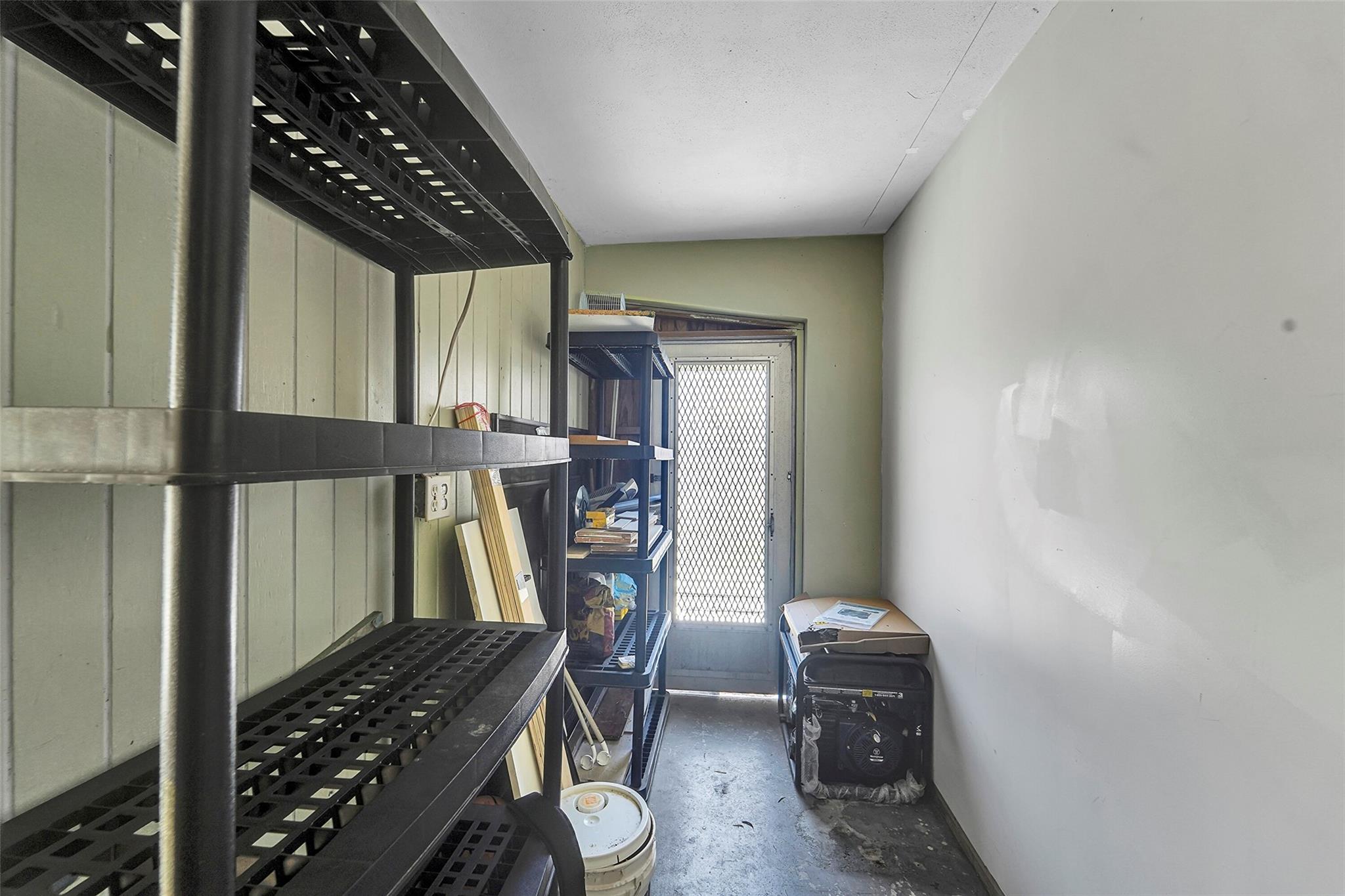 Lake Worth, Florida 33461, United States, 3 Bedrooms Bedrooms, ,2 BathroomsBathrooms,Residential,Pending,209694