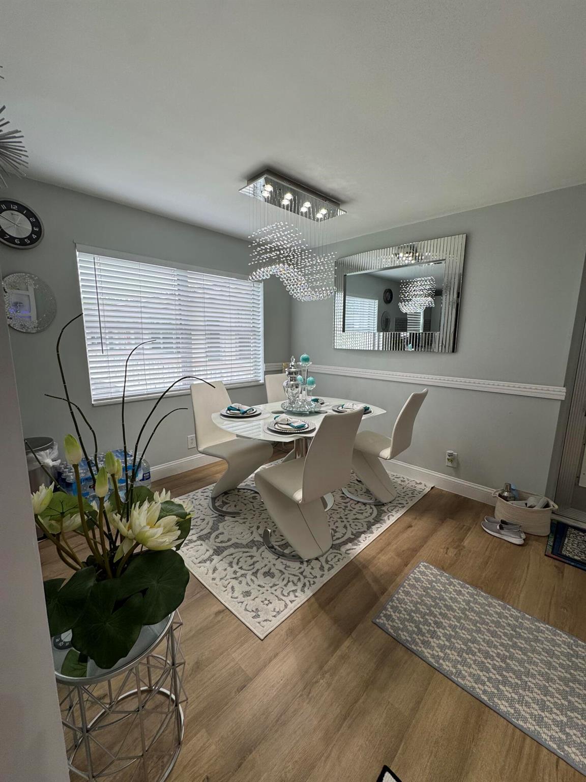 203 S Windsor I 203