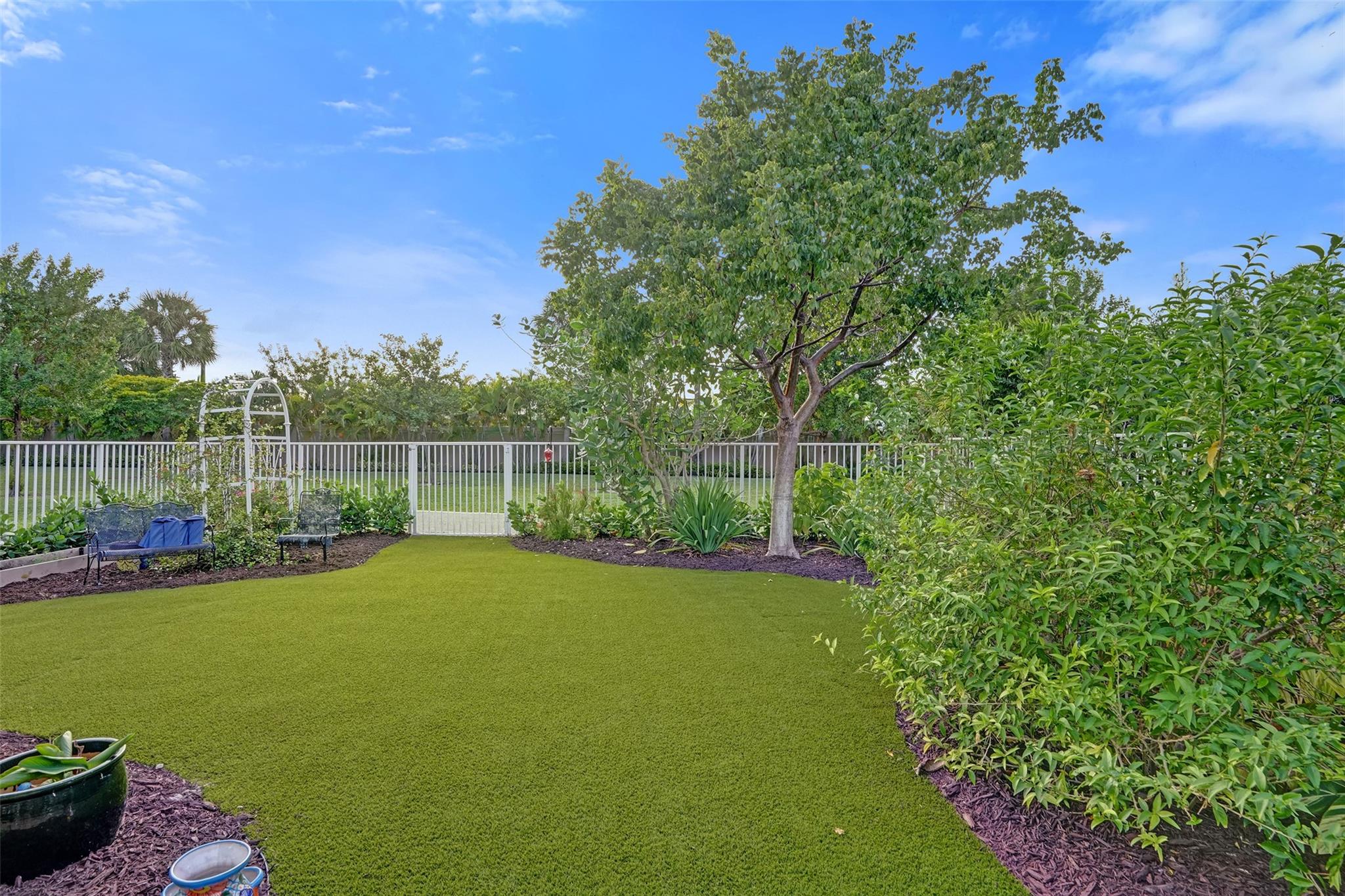 Hillcrest Country Club South - Residential