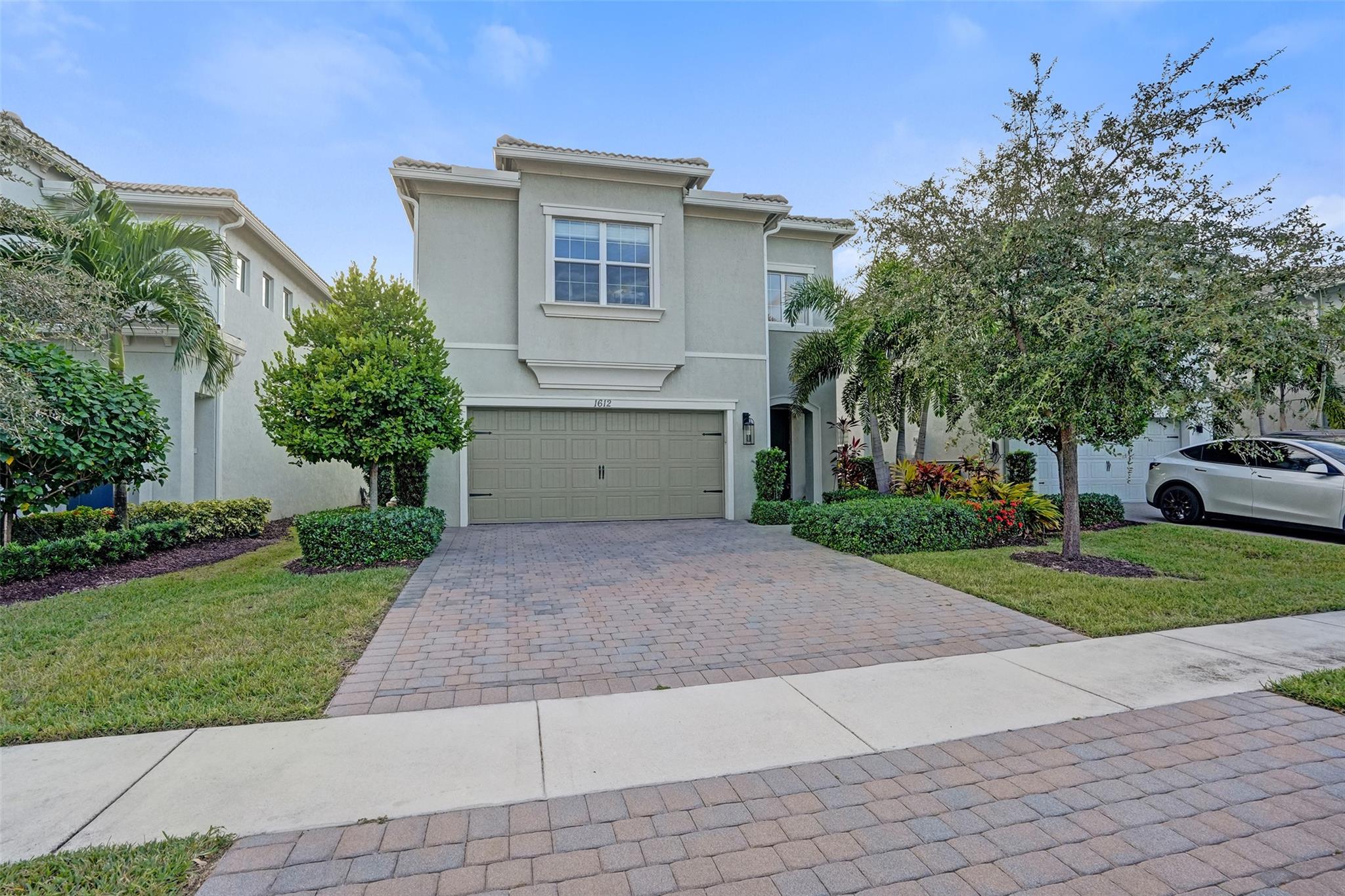 Hillcrest Country Club South - Residential