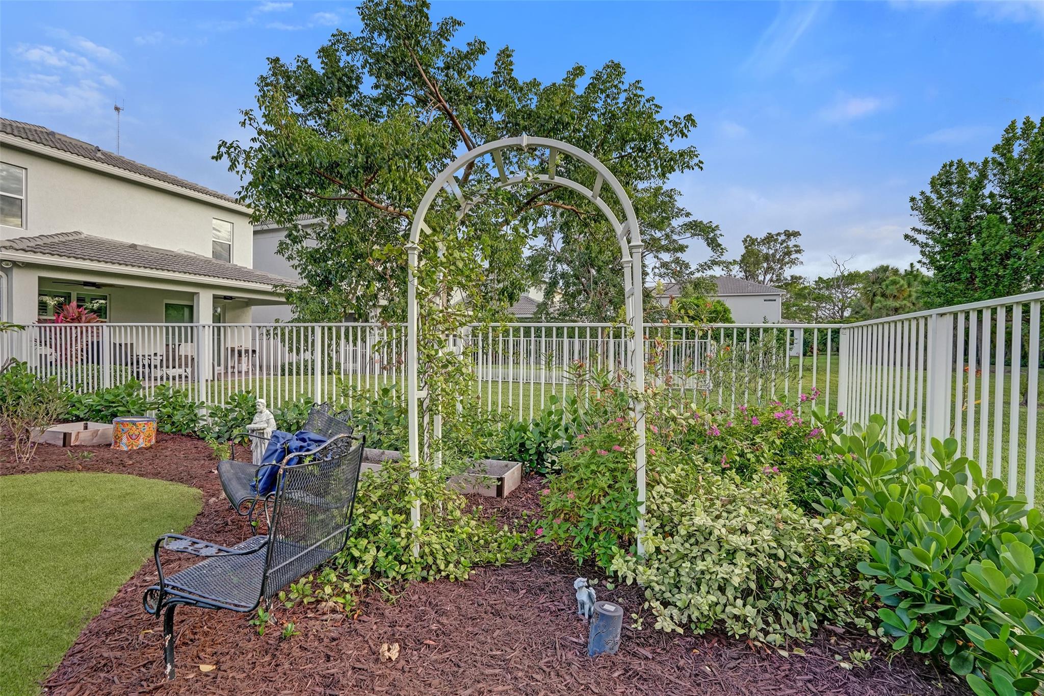 Hillcrest Country Club South - Residential