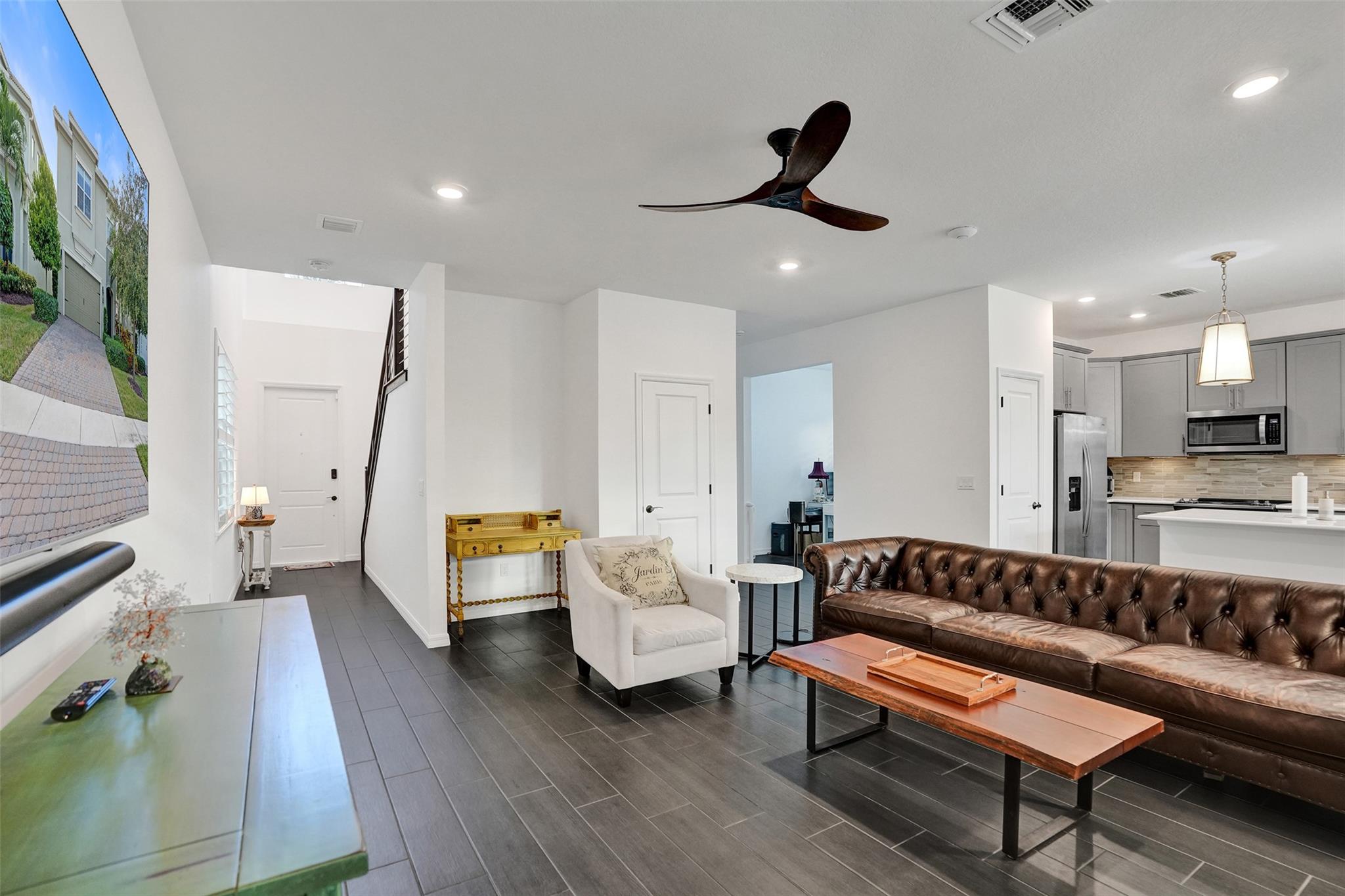 Hillcrest Country Club South - Residential