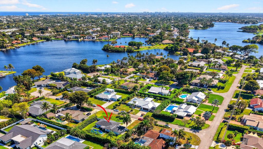 Photo of 937 SW 36th Court, Boynton Beach, FL 33435 (MLS # R11168191)