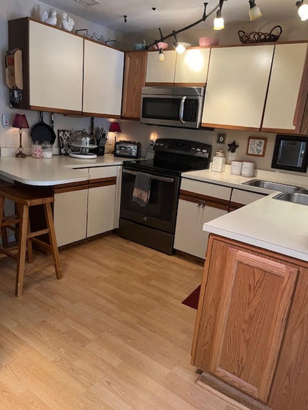 Photo of 1180 NE Crescent Street, Jensen Beach, FL 34957 (MLS # B26001214)