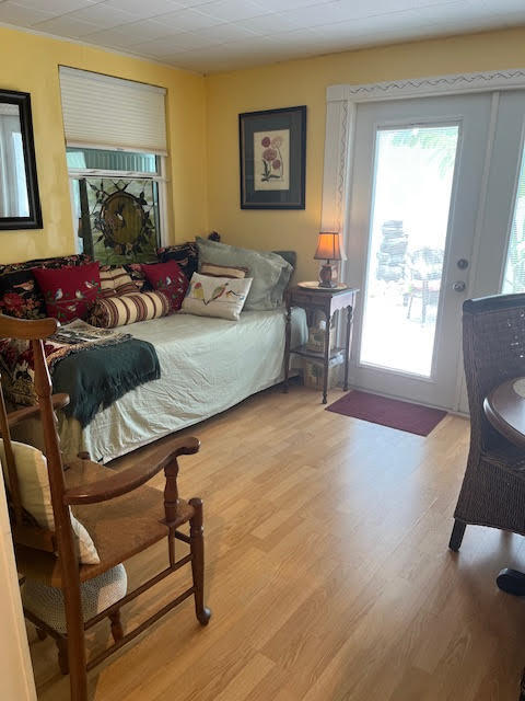 1180 NE Crescent Street