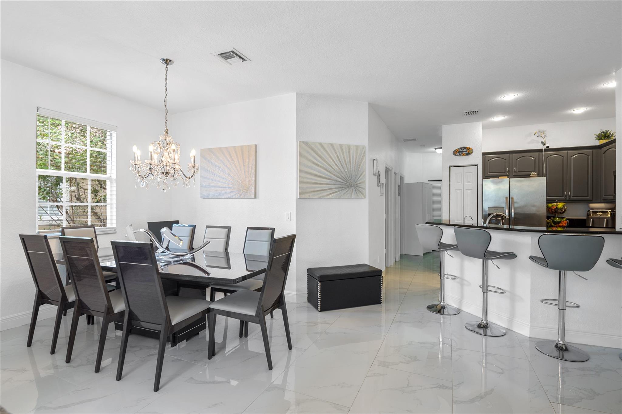 HAMPTON HILLS - Residential