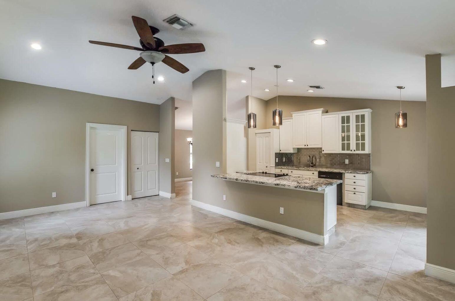 GREENVIEW SHORES 2 OF WELLINGTON - Residential Lease