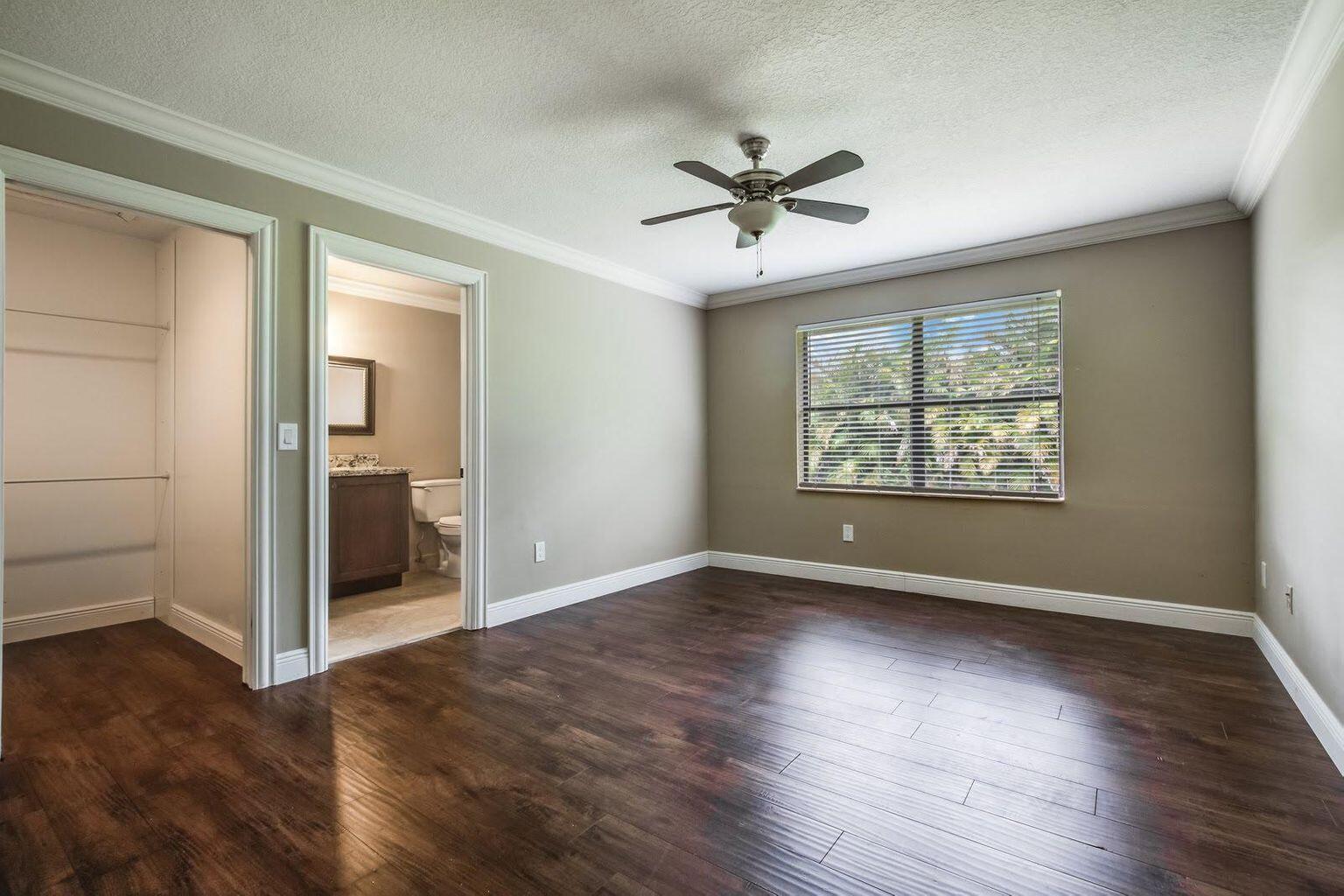 GREENVIEW SHORES 2 OF WELLINGTON - Residential Lease