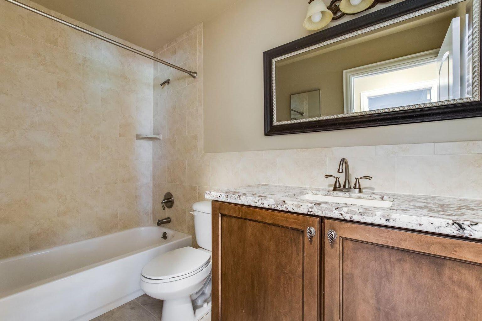 GREENVIEW SHORES 2 OF WELLINGTON - Residential Lease