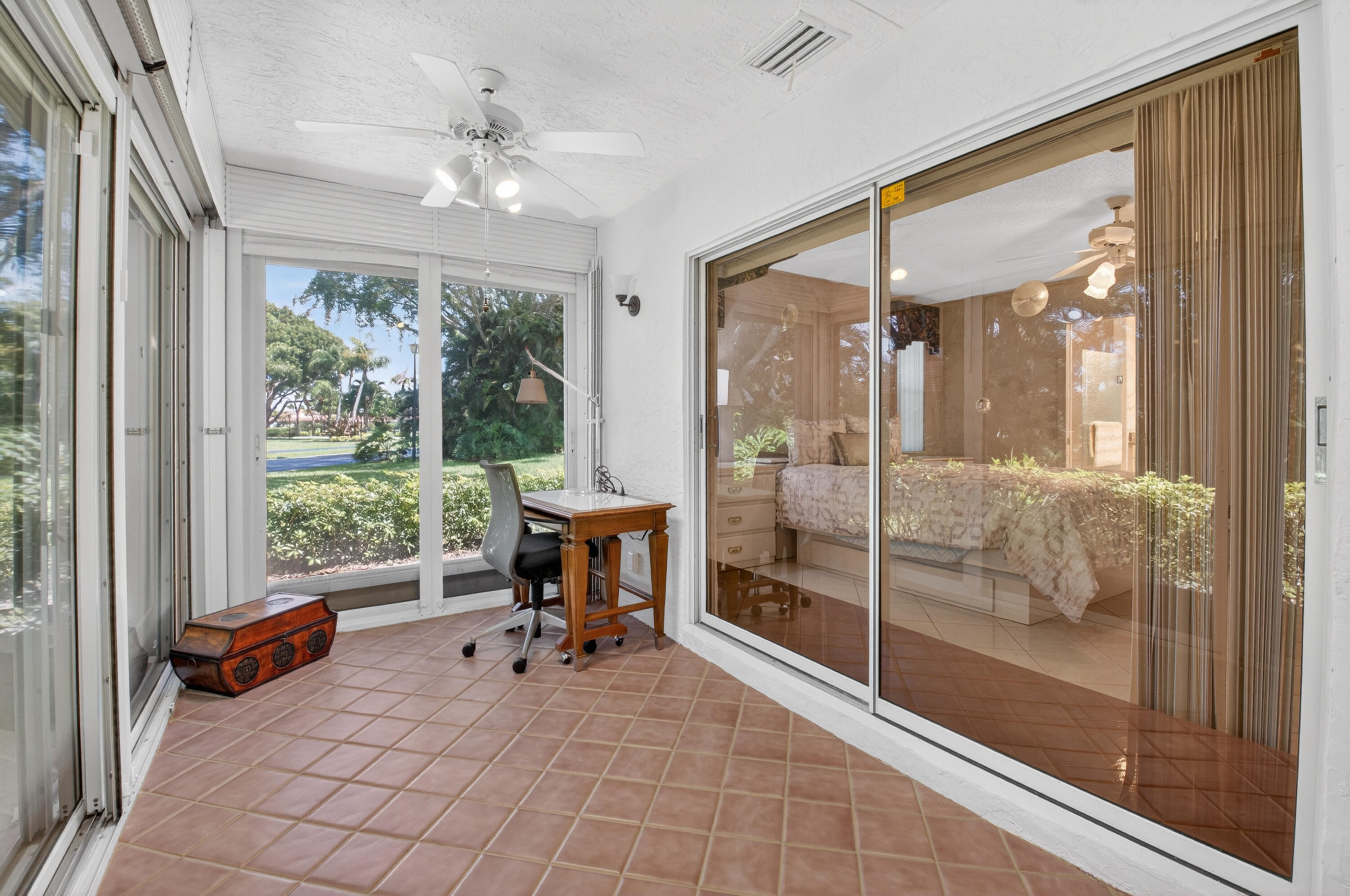 EMERALD POINTE 1 - Residential