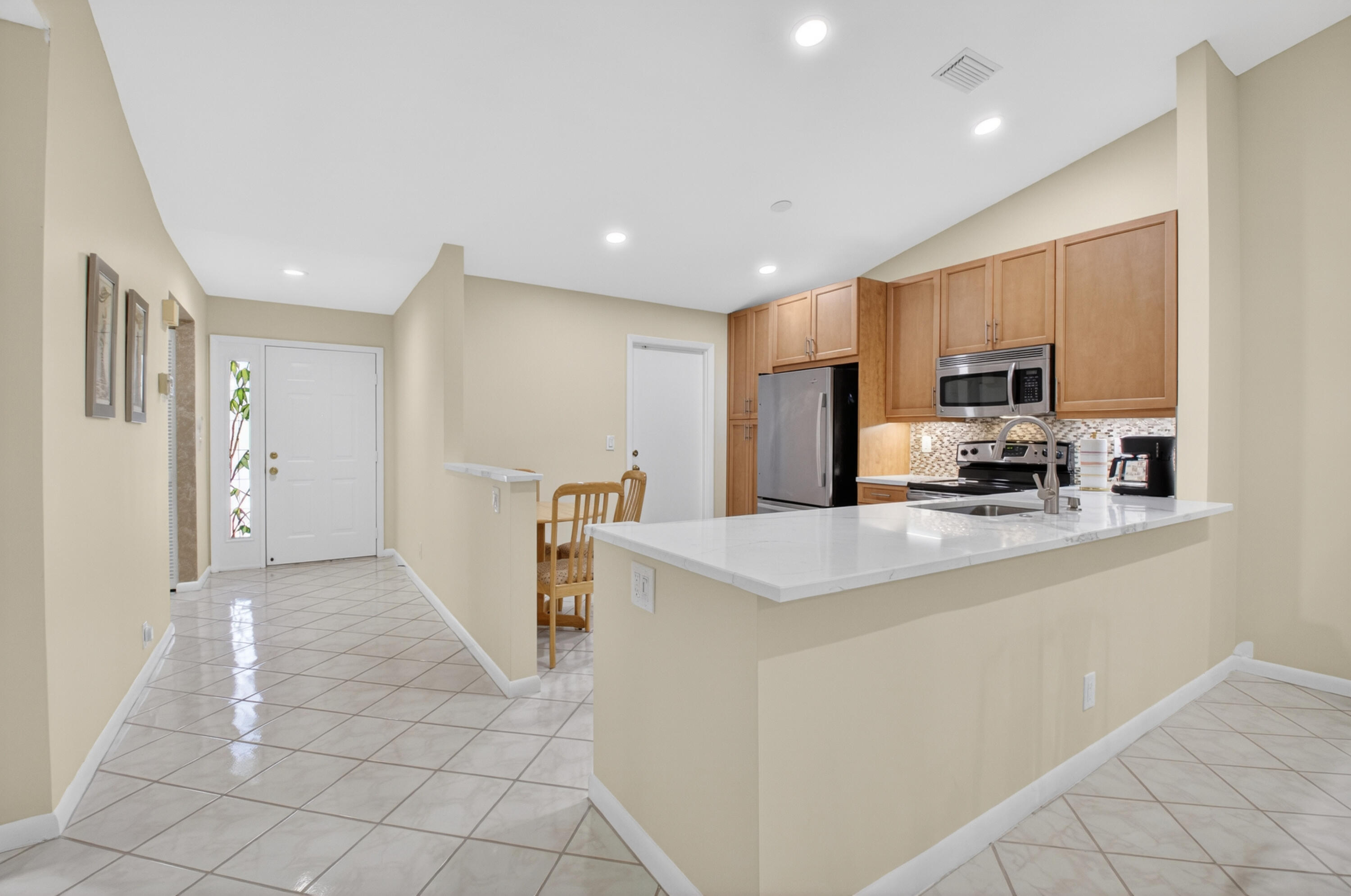 EMERALD POINTE 1 - Residential