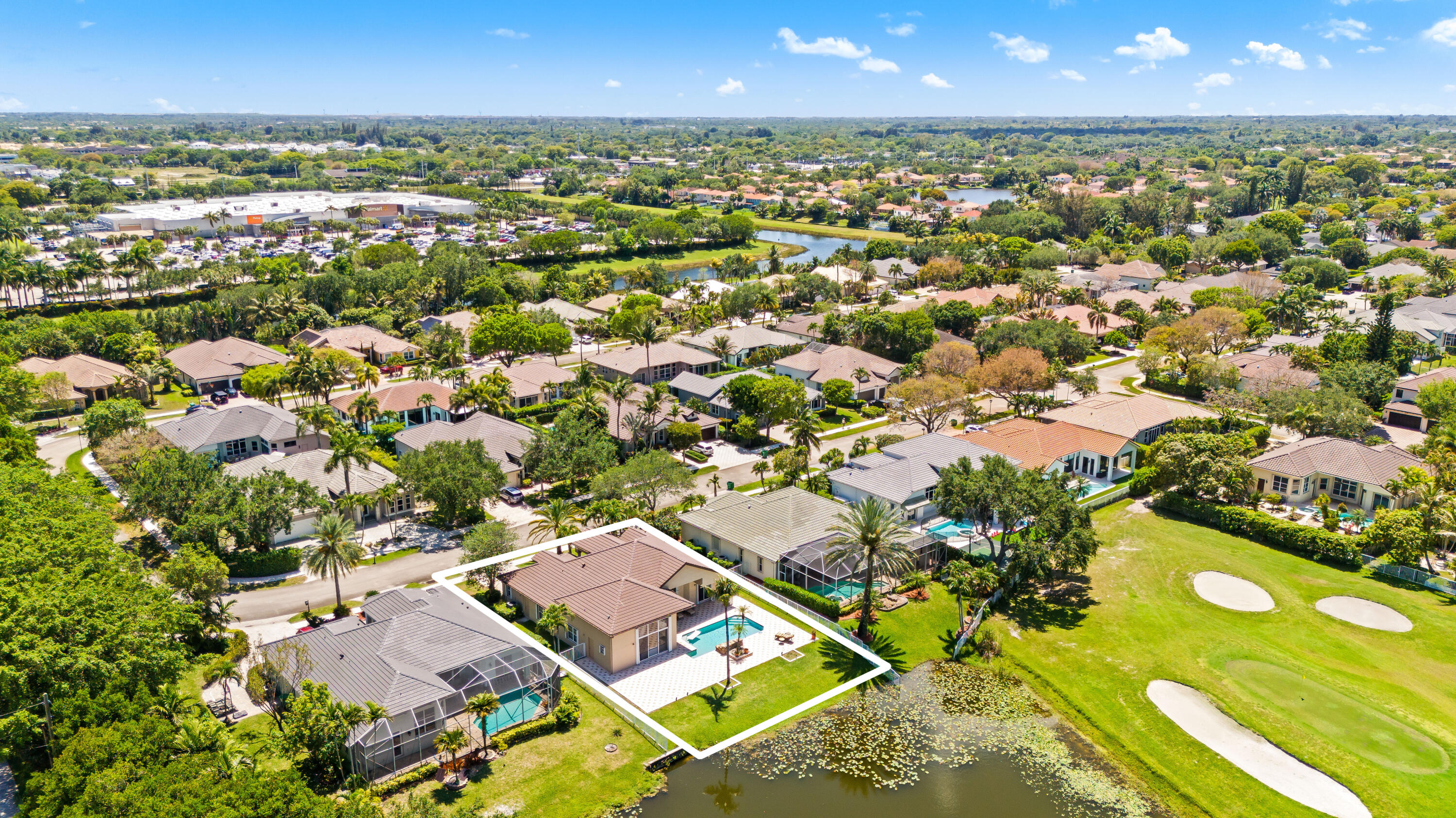 ROLLING HILLS GOLF & TENNIS CLUB - Residential