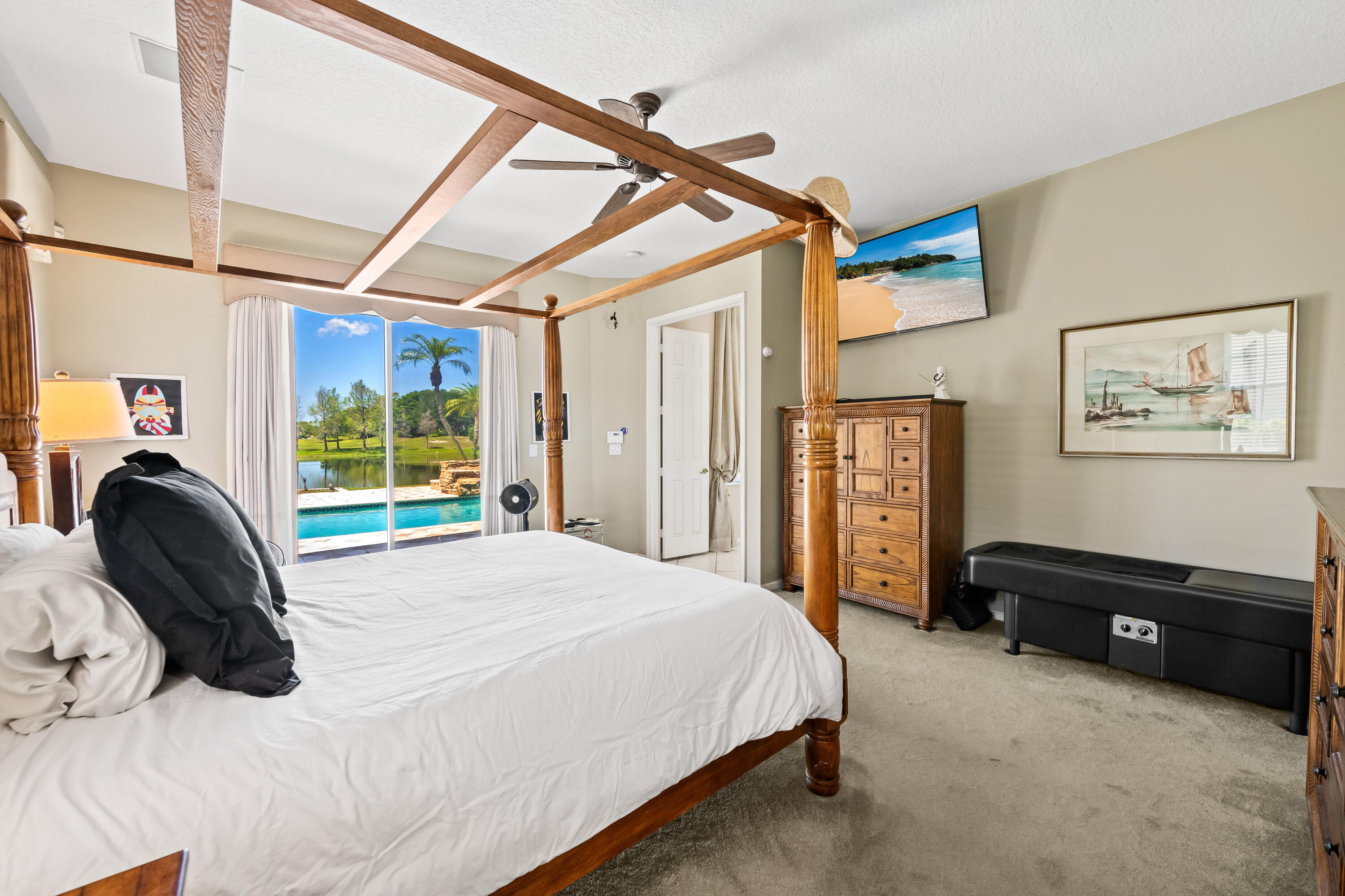 ROLLING HILLS GOLF & TENNIS CLUB - Residential