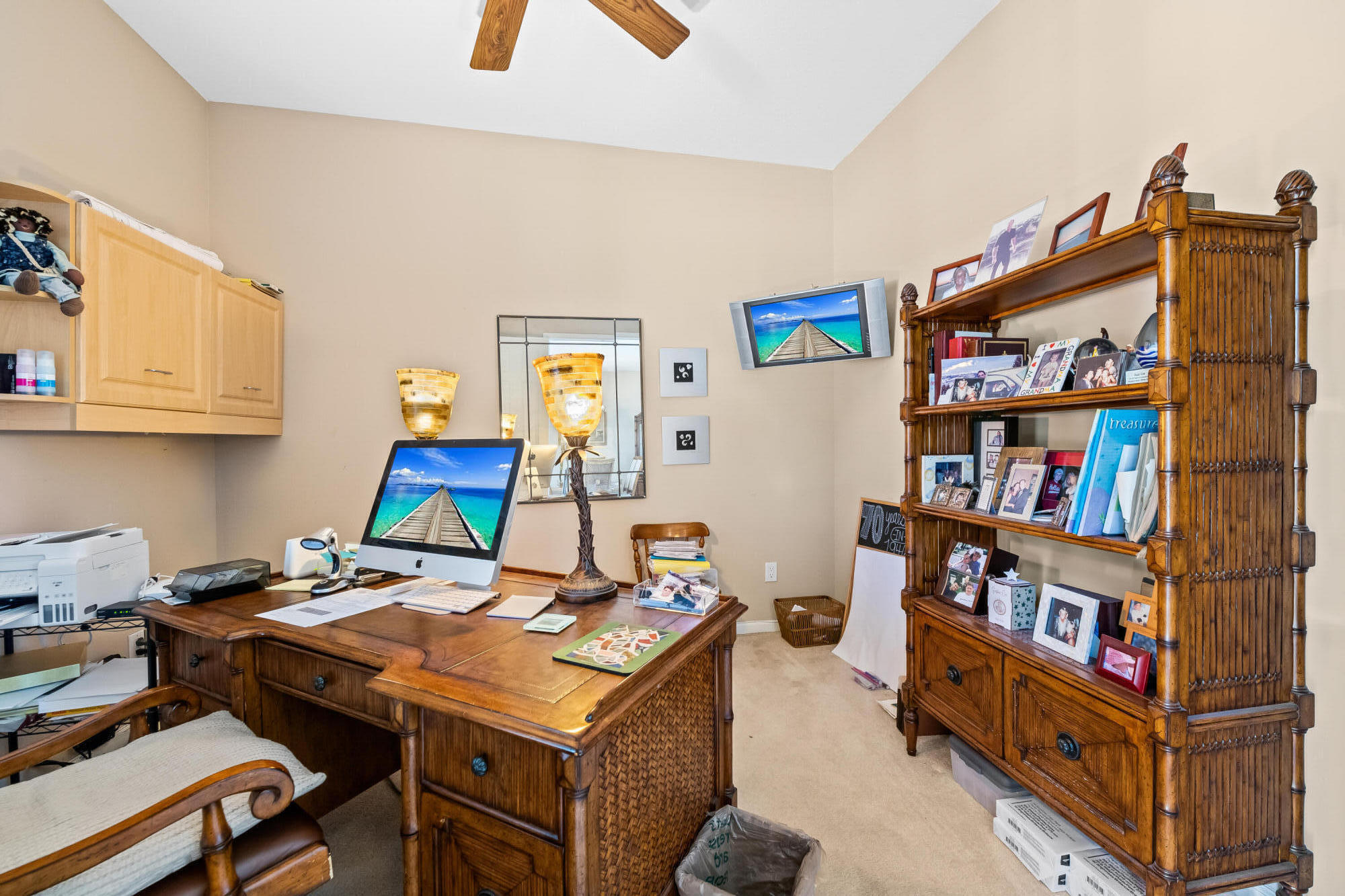 ROLLING HILLS GOLF & TENNIS CLUB - Residential