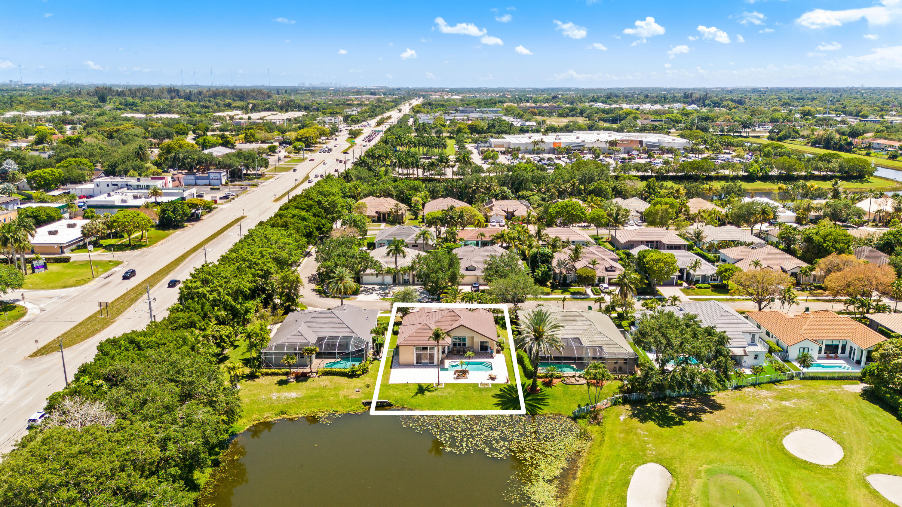 ROLLING HILLS GOLF & TENNIS CLUB - Residential