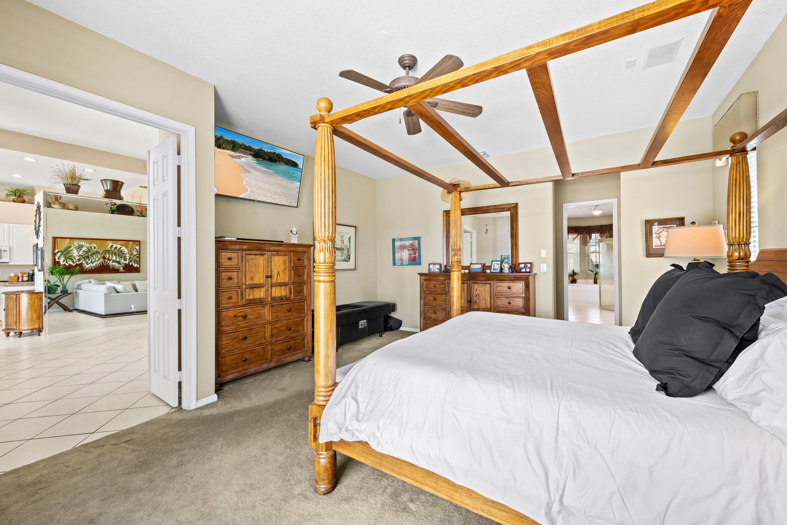 ROLLING HILLS GOLF & TENNIS CLUB - Residential