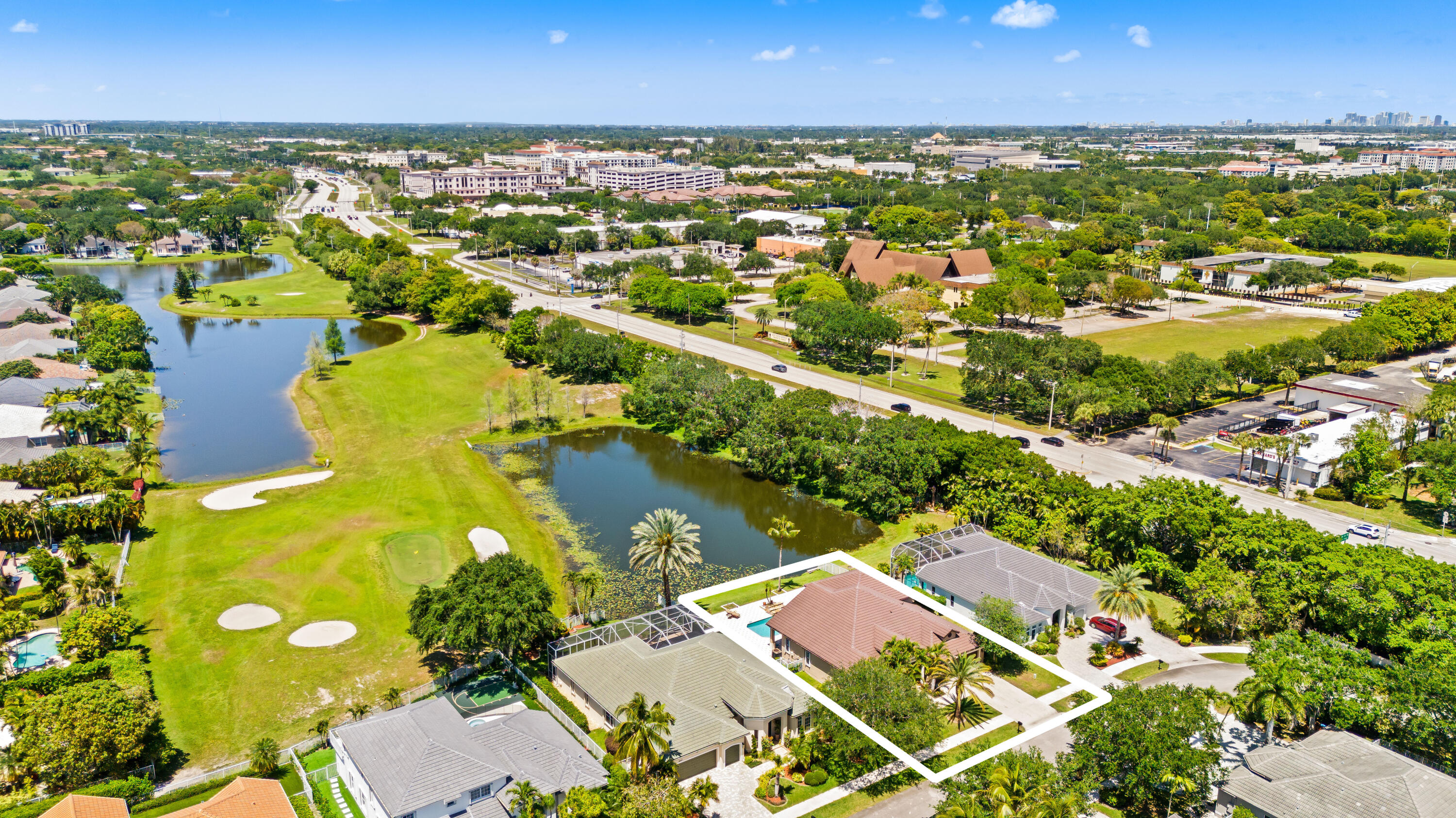 ROLLING HILLS GOLF & TENNIS CLUB - Residential
