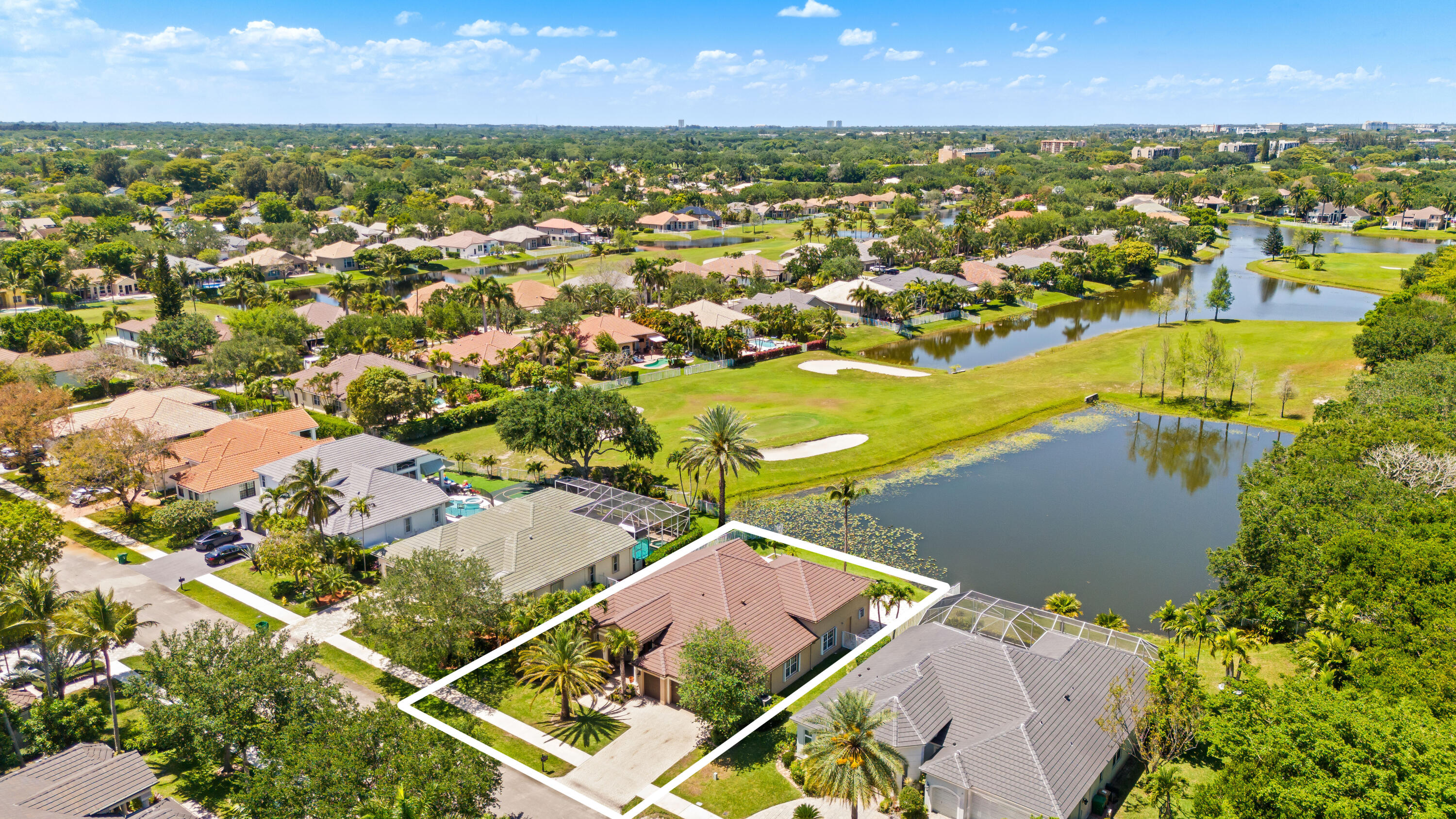 ROLLING HILLS GOLF & TENNIS CLUB - Residential