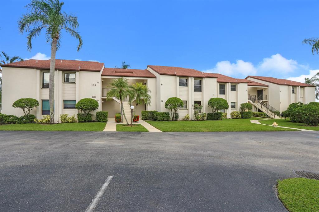 WINGFOOT CONDO - Residential