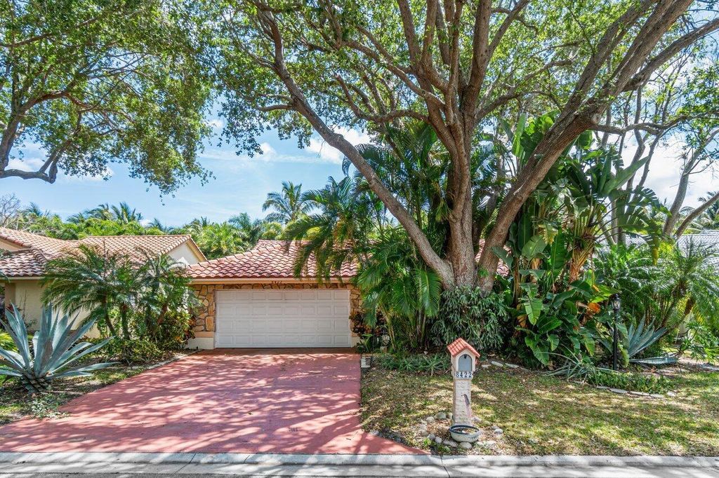 Photo of 8422 Northstar Court, Boynton Beach, FL 33436 (MLS # R10980152)