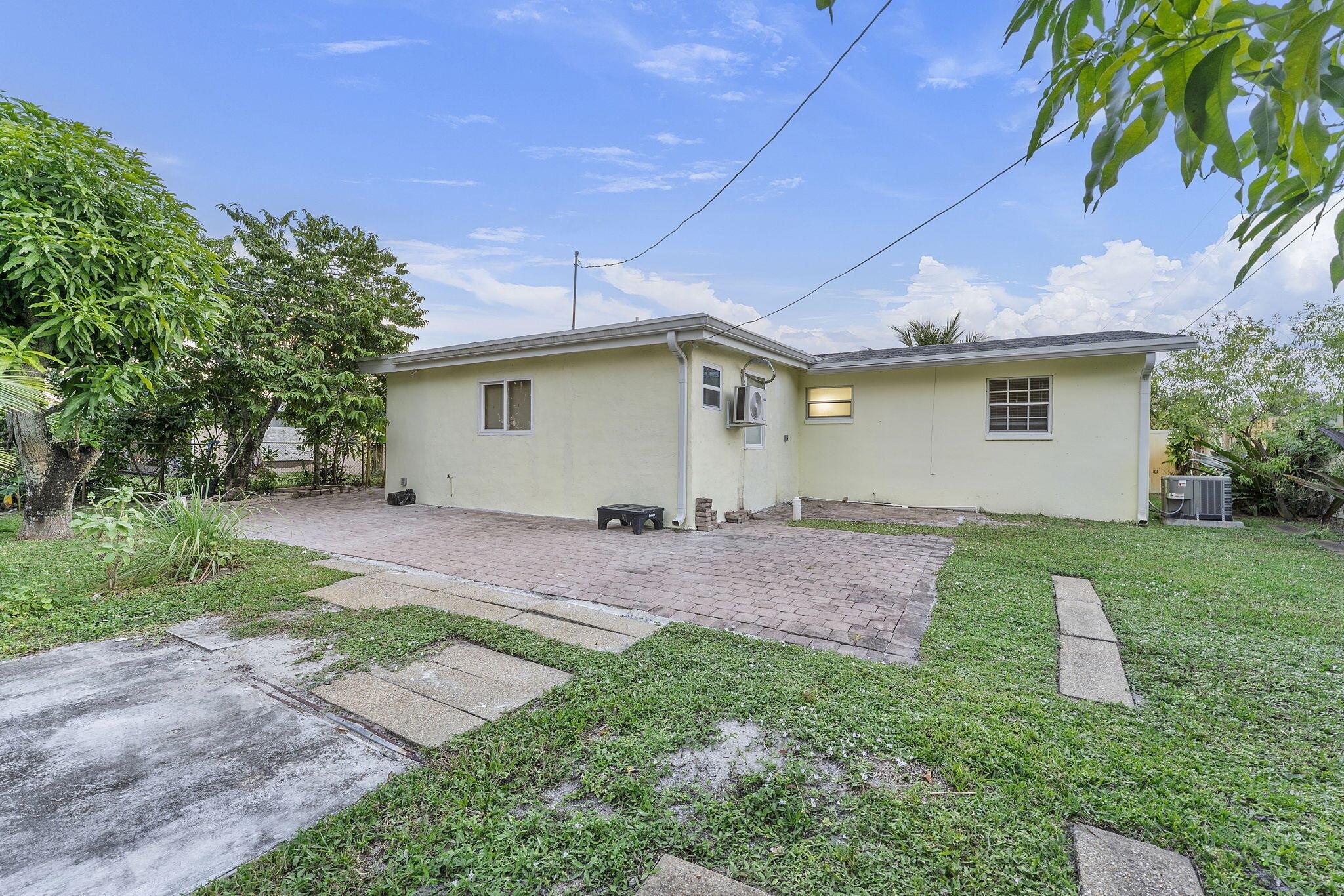 GRAMERCY PARK UNIT 4 - Residential