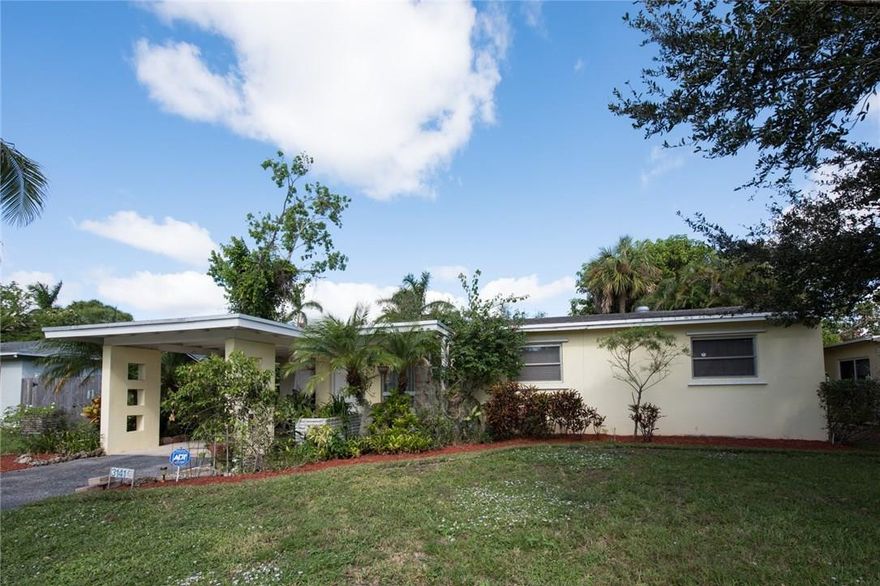 3BD/2BA WITH OPEN FLOORPLAN HOME, LOCATED IN THE HEART OF RIVERLAND VILLAGE. THIS HOME HAS A NEWER KITCHEN, WOOD CABINETS, DOUBLE SINK, MICROWAVE, AND HURRICANE SHUTTERS. TERRAZZO FLOORING IN BDRS AND WOOD LAMINATE IN LIVING AREA.  OUTSIDE A/C UNIT WAS REPLACED IN 2013. NICELY LANDSCAPED FENCED YARD W/PLENTY OF ROOM FOR A POOL TO ENTERTAIN AND BBQ WITH FAMILY AND FRIENDS. IN ADDITION, THERE IS SPACE FOR RV/BOAT. THIS PRIME LOCATION IS CONVENIENTLY LOCATED LESS THEN 5MIN TO I95, I595, AND THE TURNPIKE.